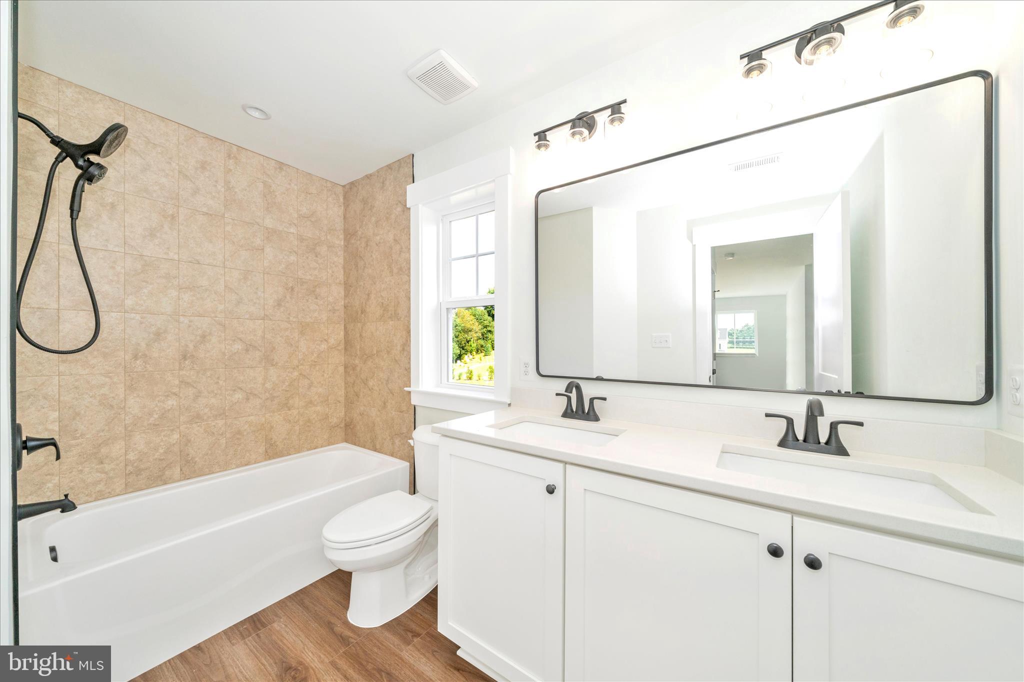 PEMBERTON - Residential