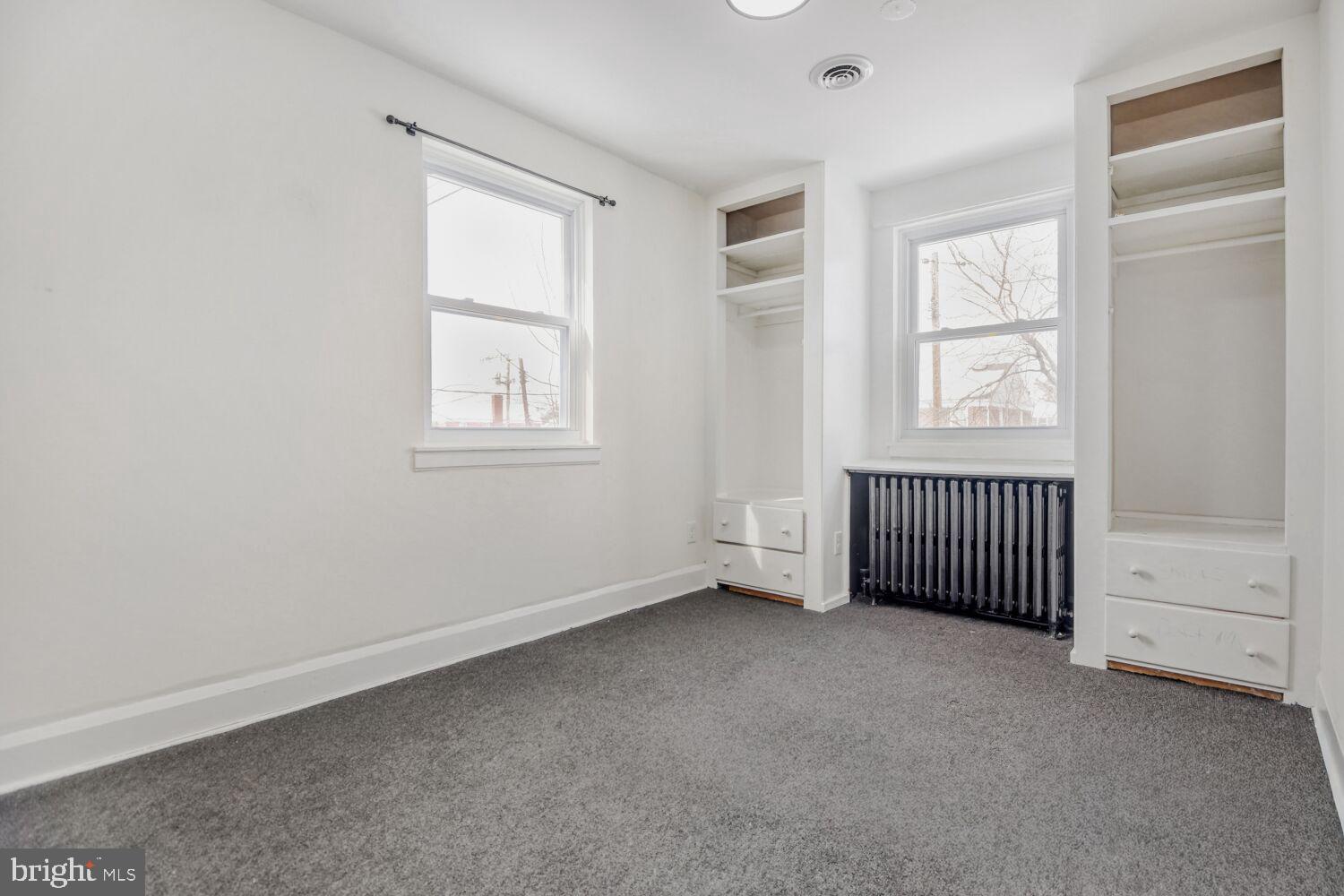 OLD DUNDALK - Residential