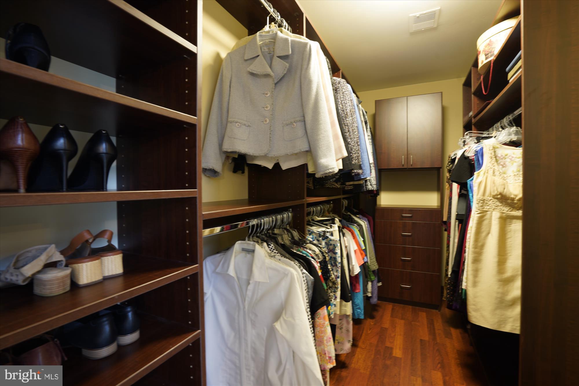 WEST OAKS ESTATES - Residential