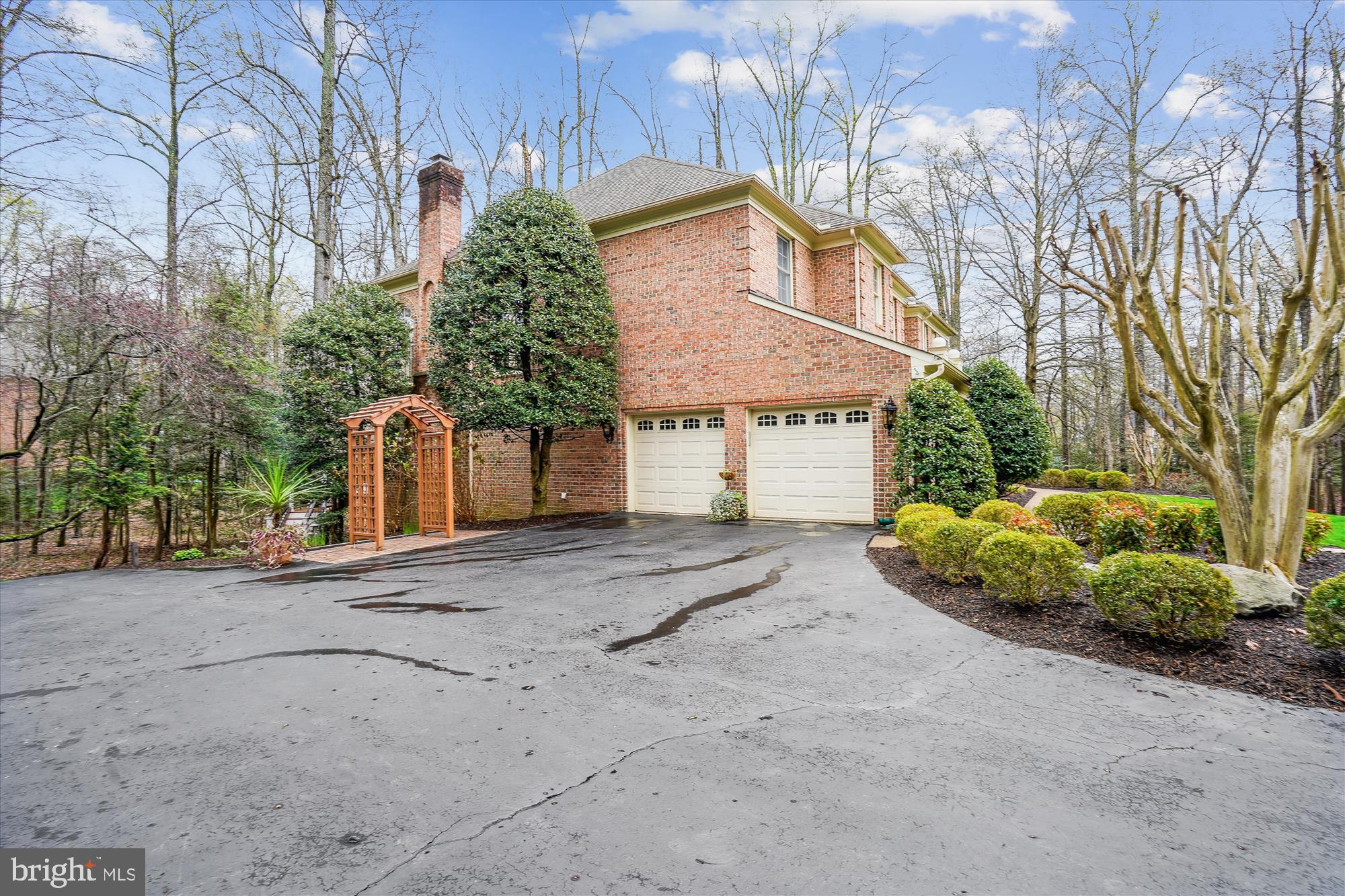 WEST OAKS ESTATES - Residential