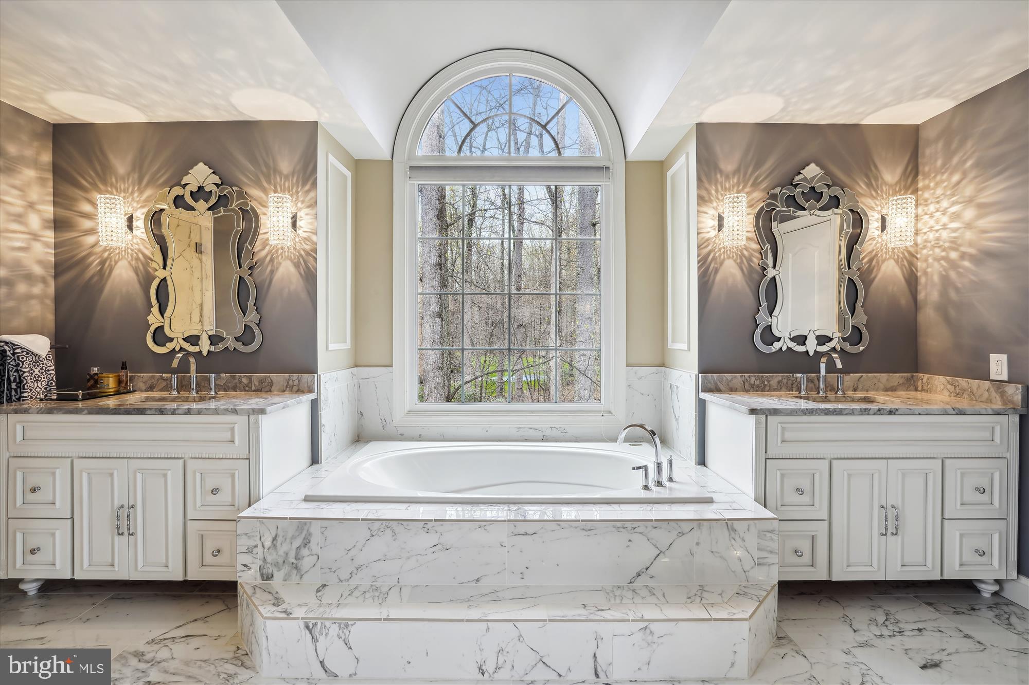 WEST OAKS ESTATES - Residential