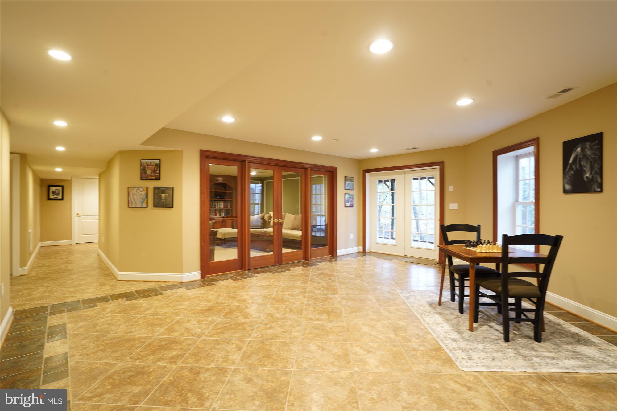 WEST OAKS ESTATES - Residential