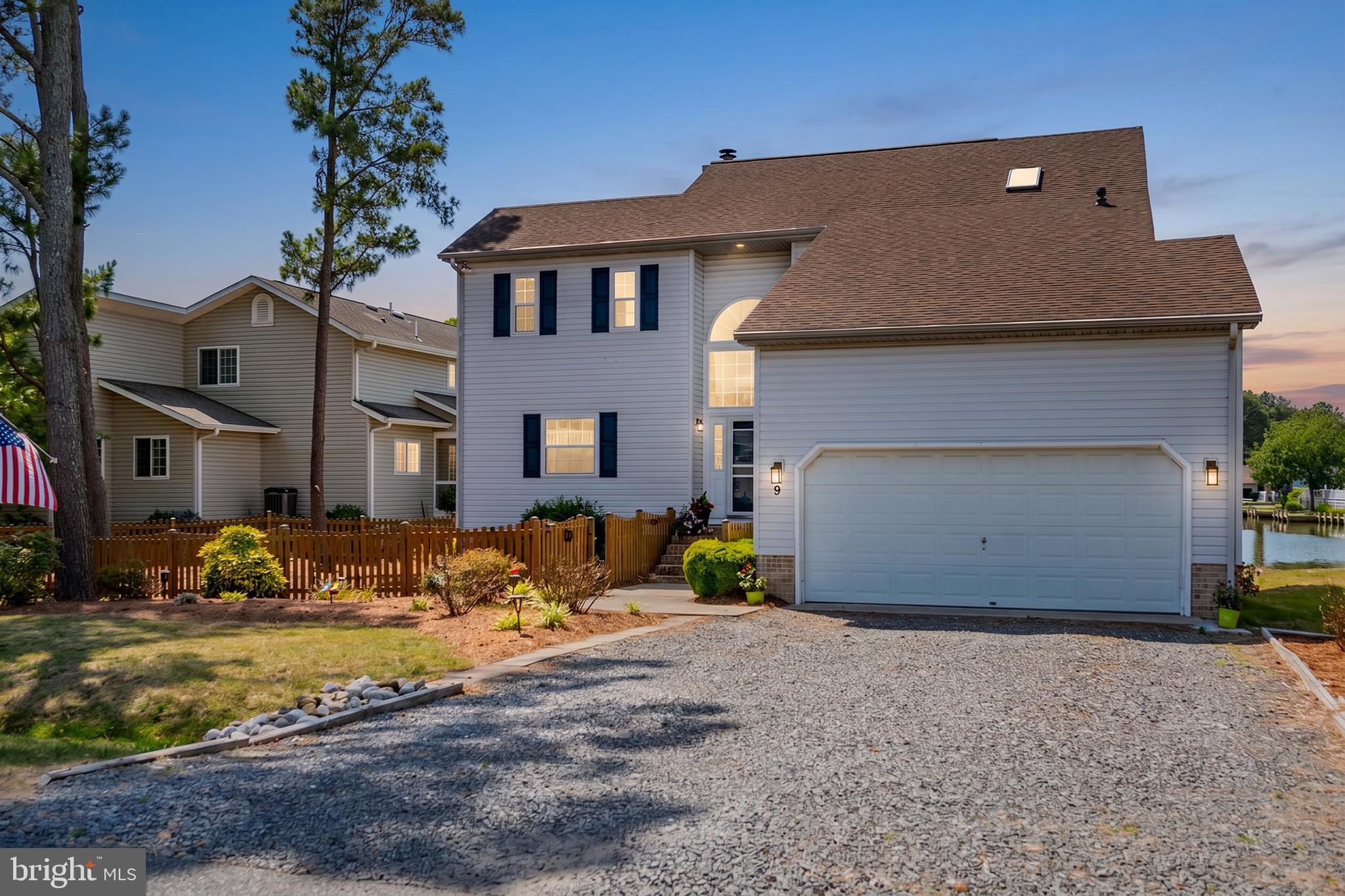 9 HARBORVIEW DRIVE