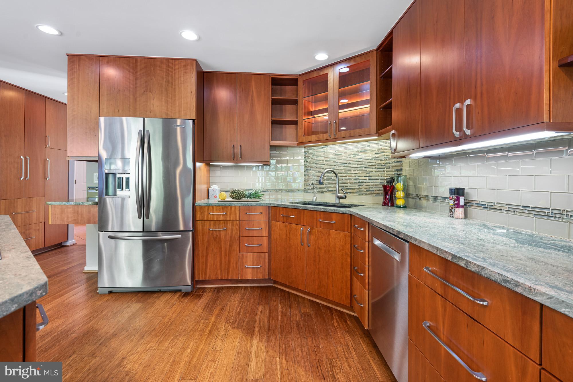 PARKWOOD - Residential