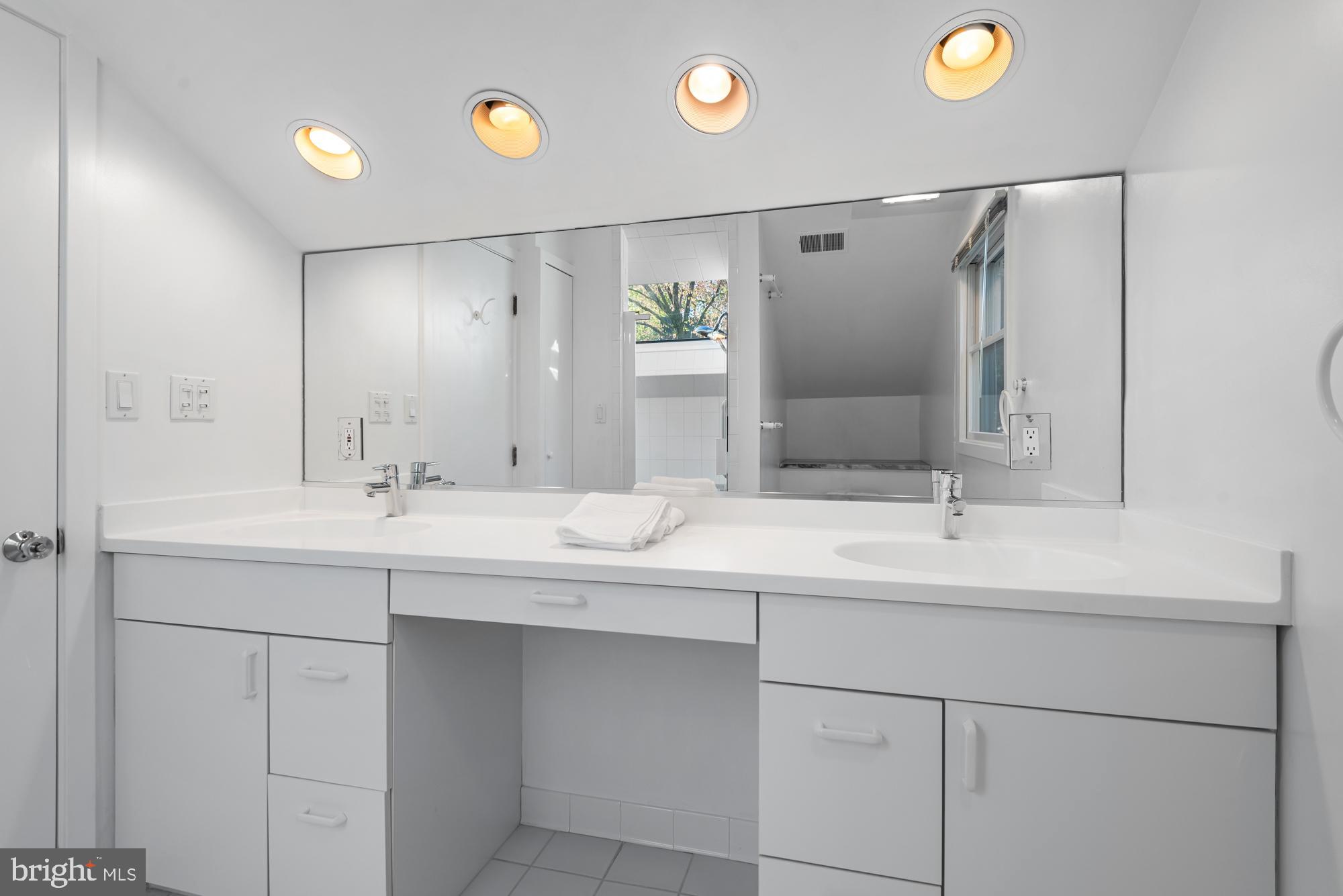 PARKWOOD - Residential