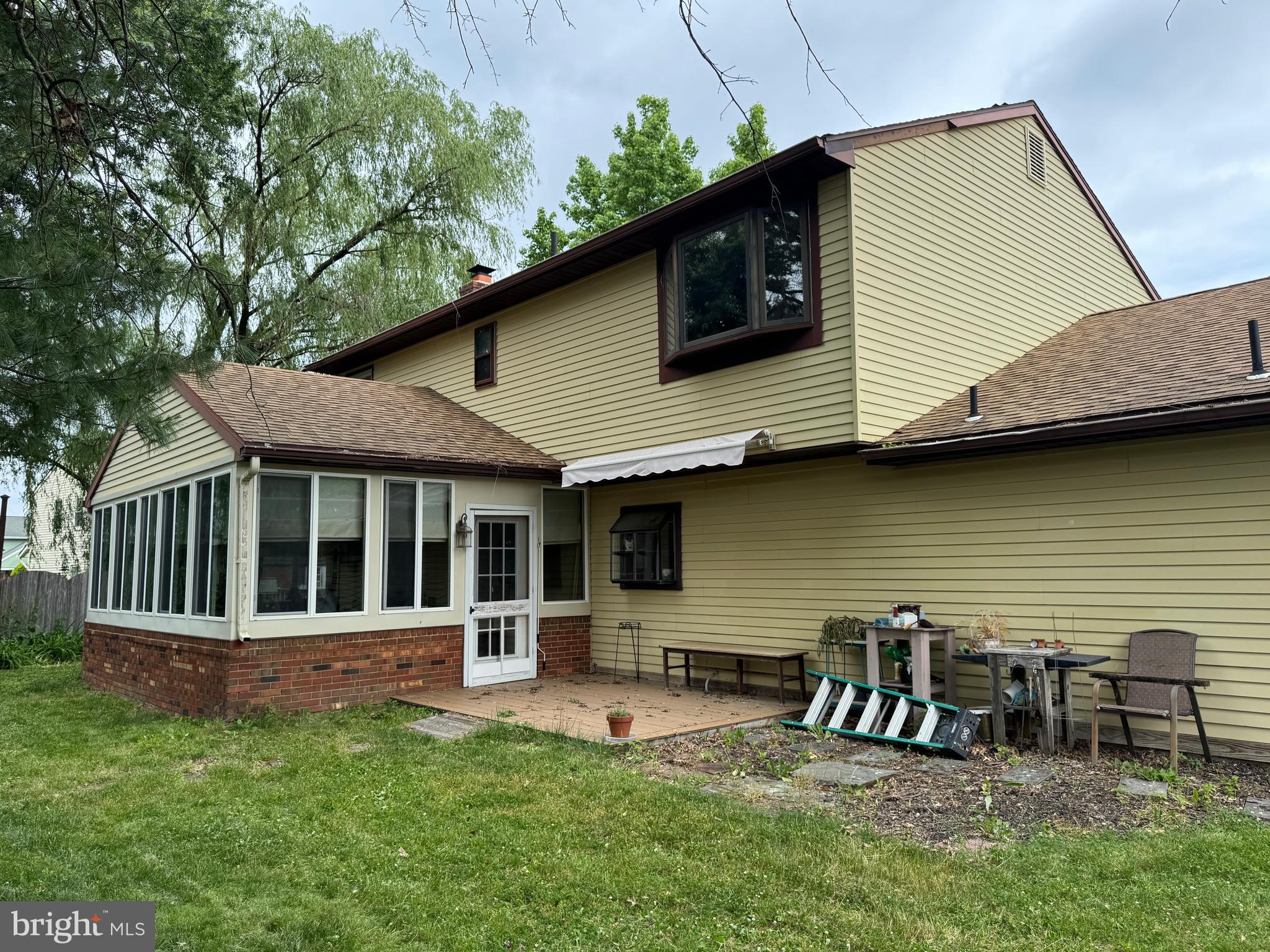 110 THORNWOOD DRIVE