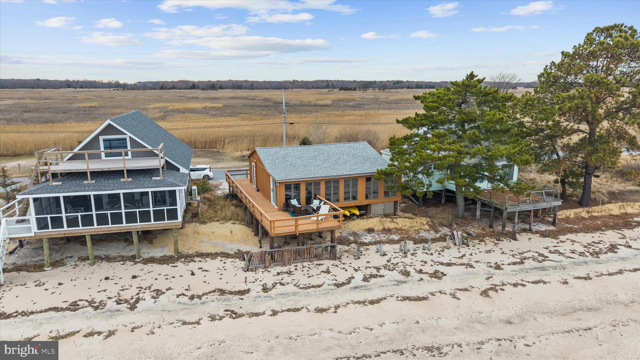 PICKERING BEACH - Residential