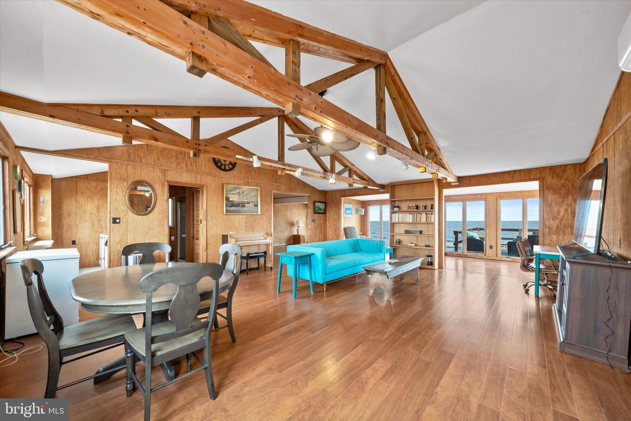 PICKERING BEACH - Residential