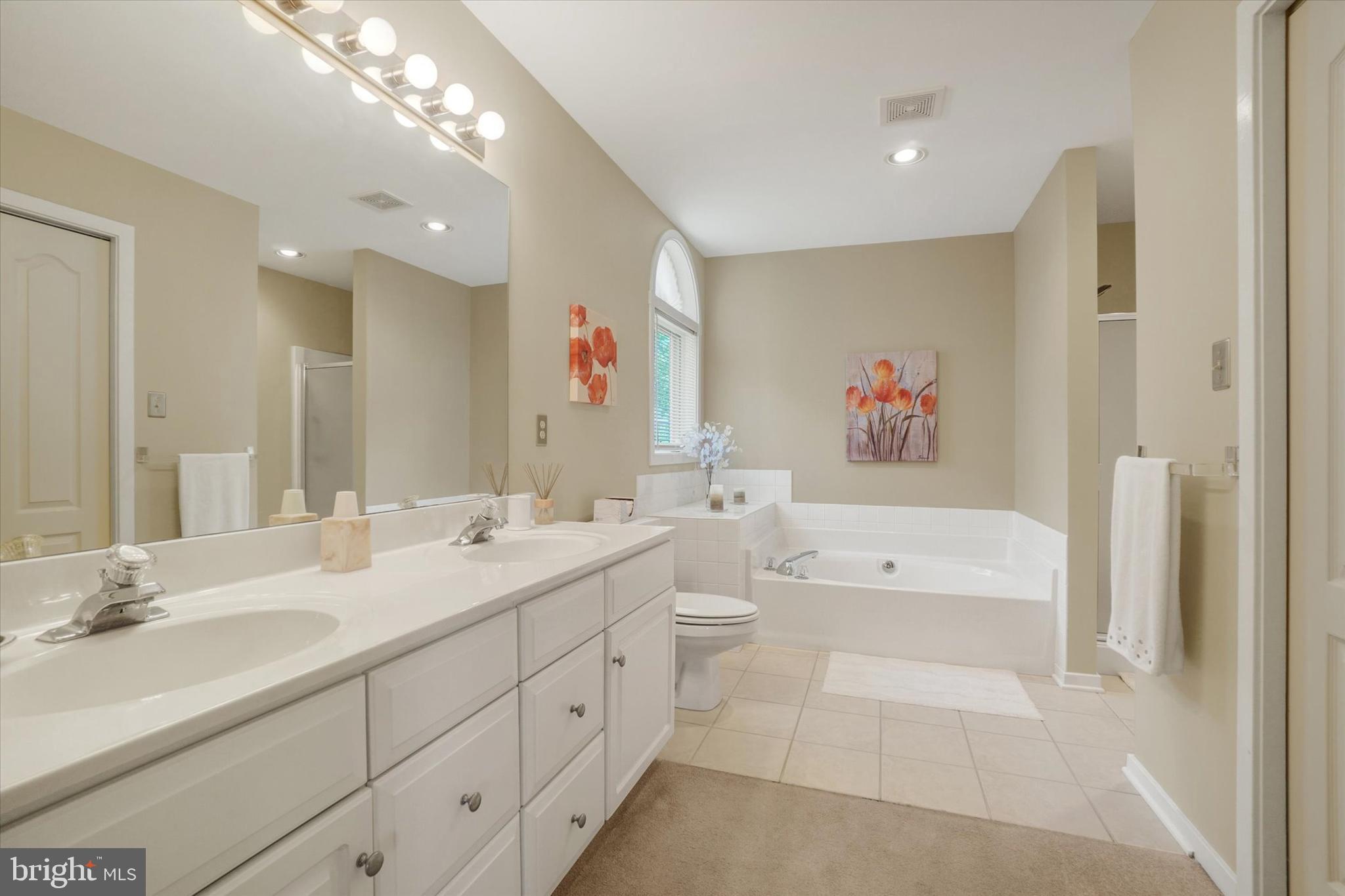 HERITAGE HILLS - Residential