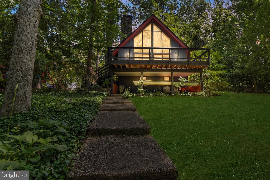 206 LAKE CAROLINE DRIVE