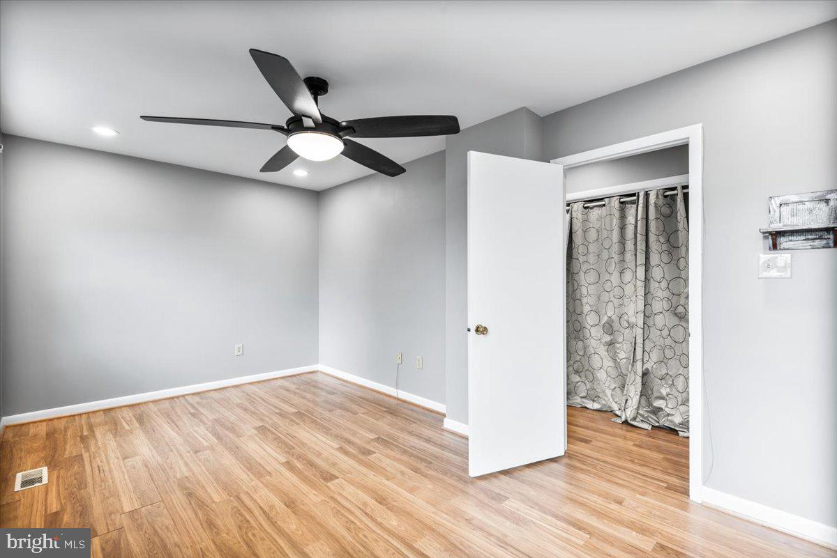 BREEZEWOOD FOREST - Residential Lease