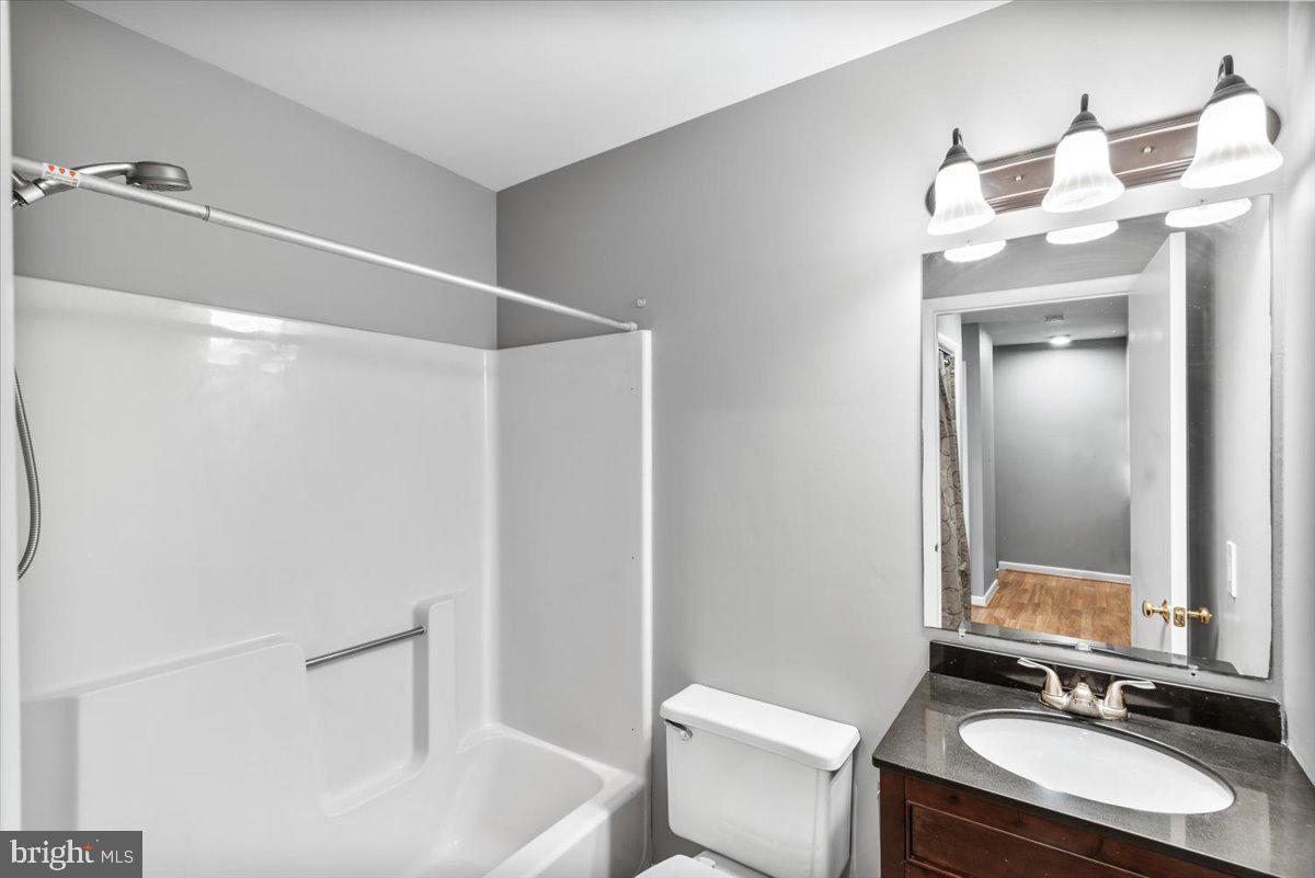 BREEZEWOOD FOREST - Residential Lease