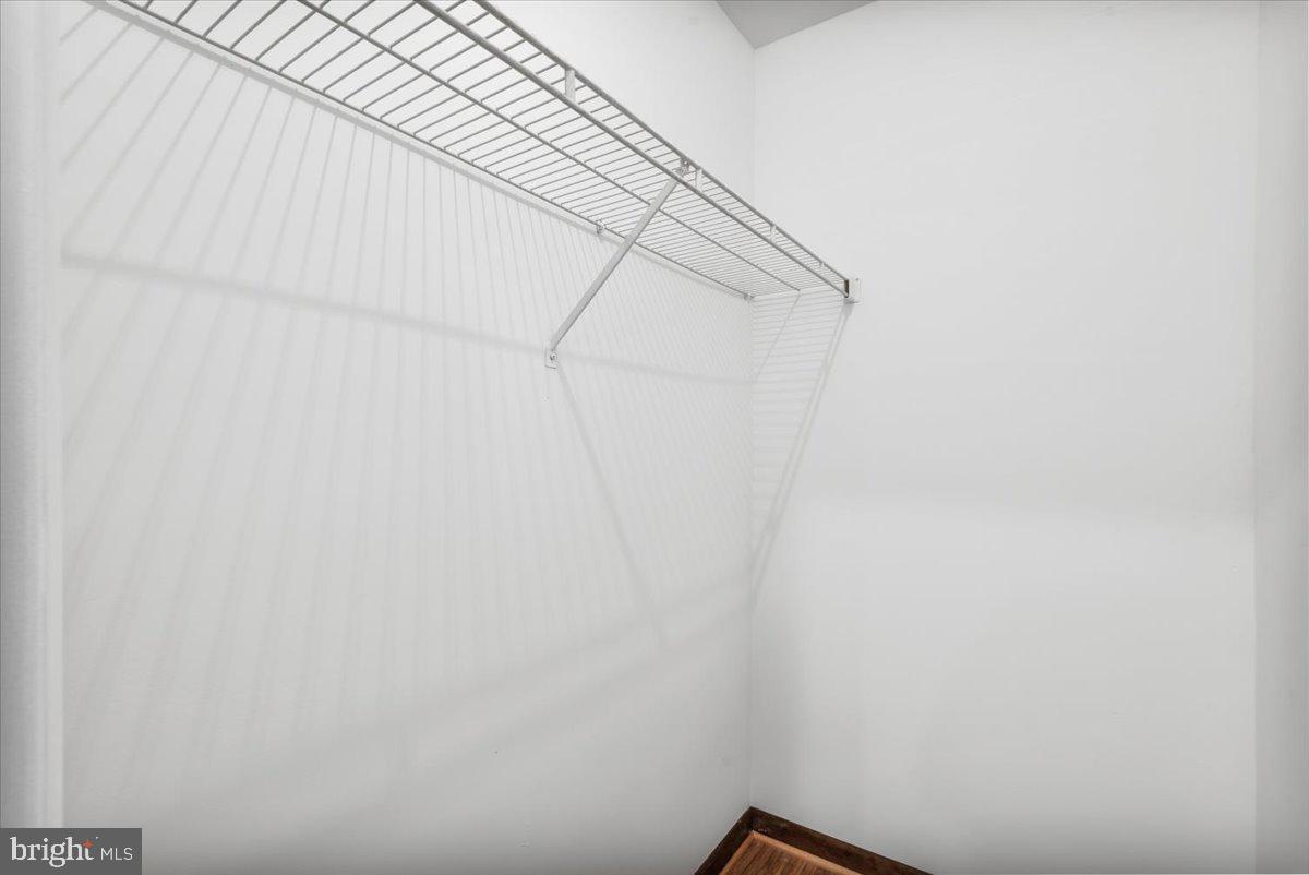 BREEZEWOOD FOREST - Residential Lease