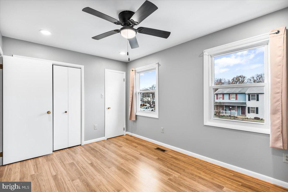 BREEZEWOOD FOREST - Residential Lease