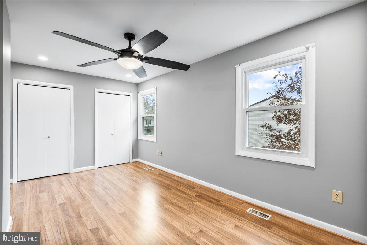 BREEZEWOOD FOREST - Residential Lease