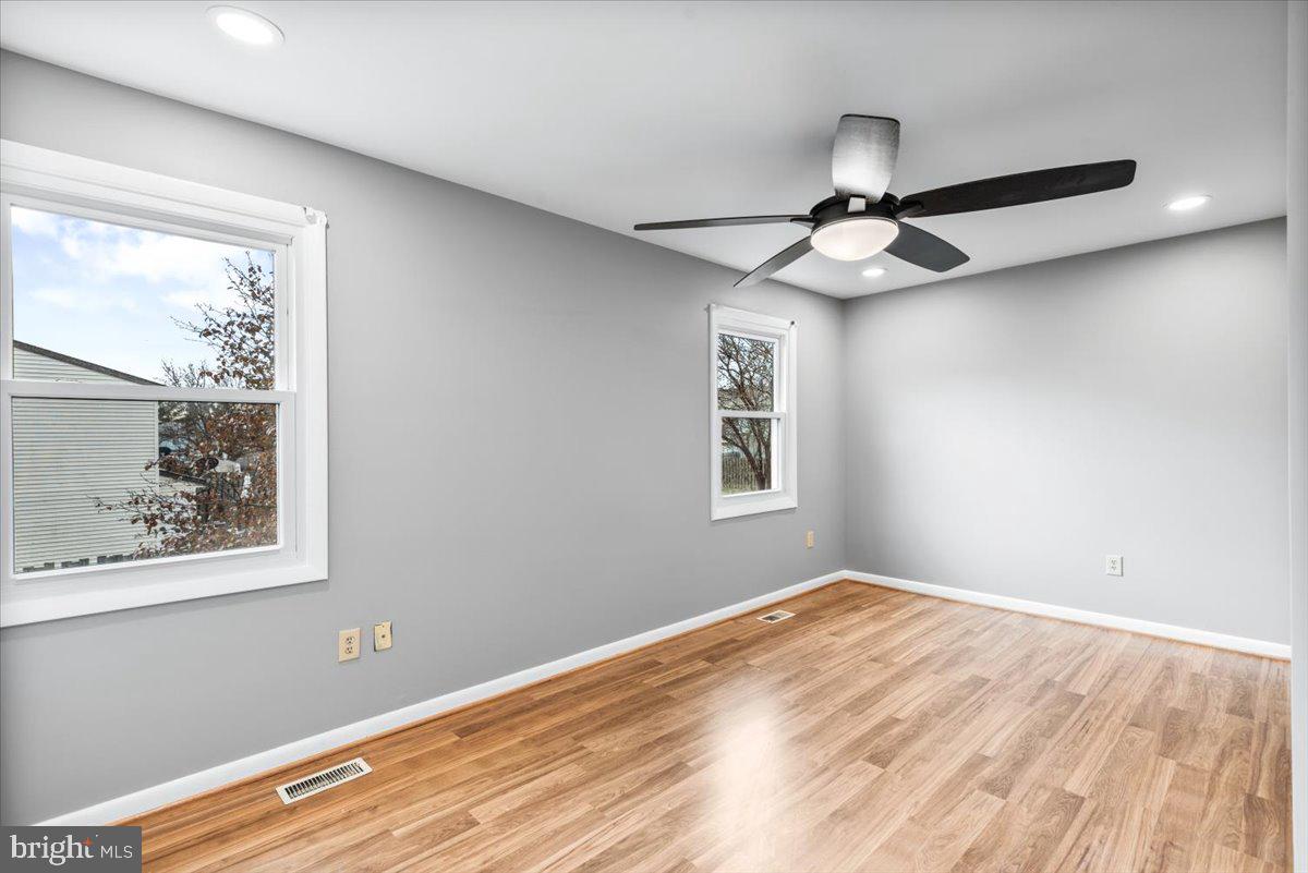 BREEZEWOOD FOREST - Residential Lease