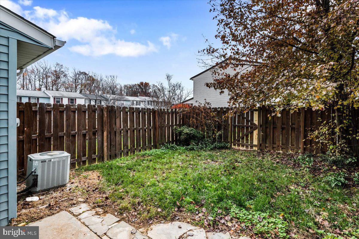 BREEZEWOOD FOREST - Residential Lease