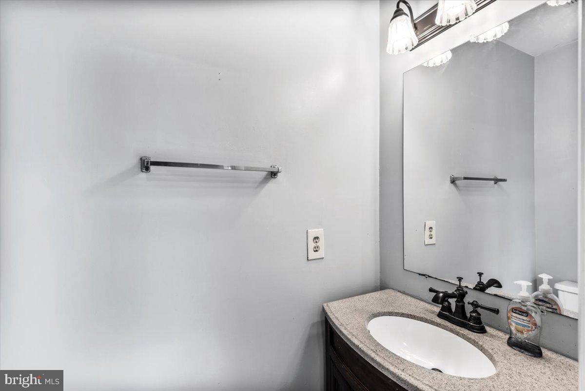 BREEZEWOOD FOREST - Residential Lease