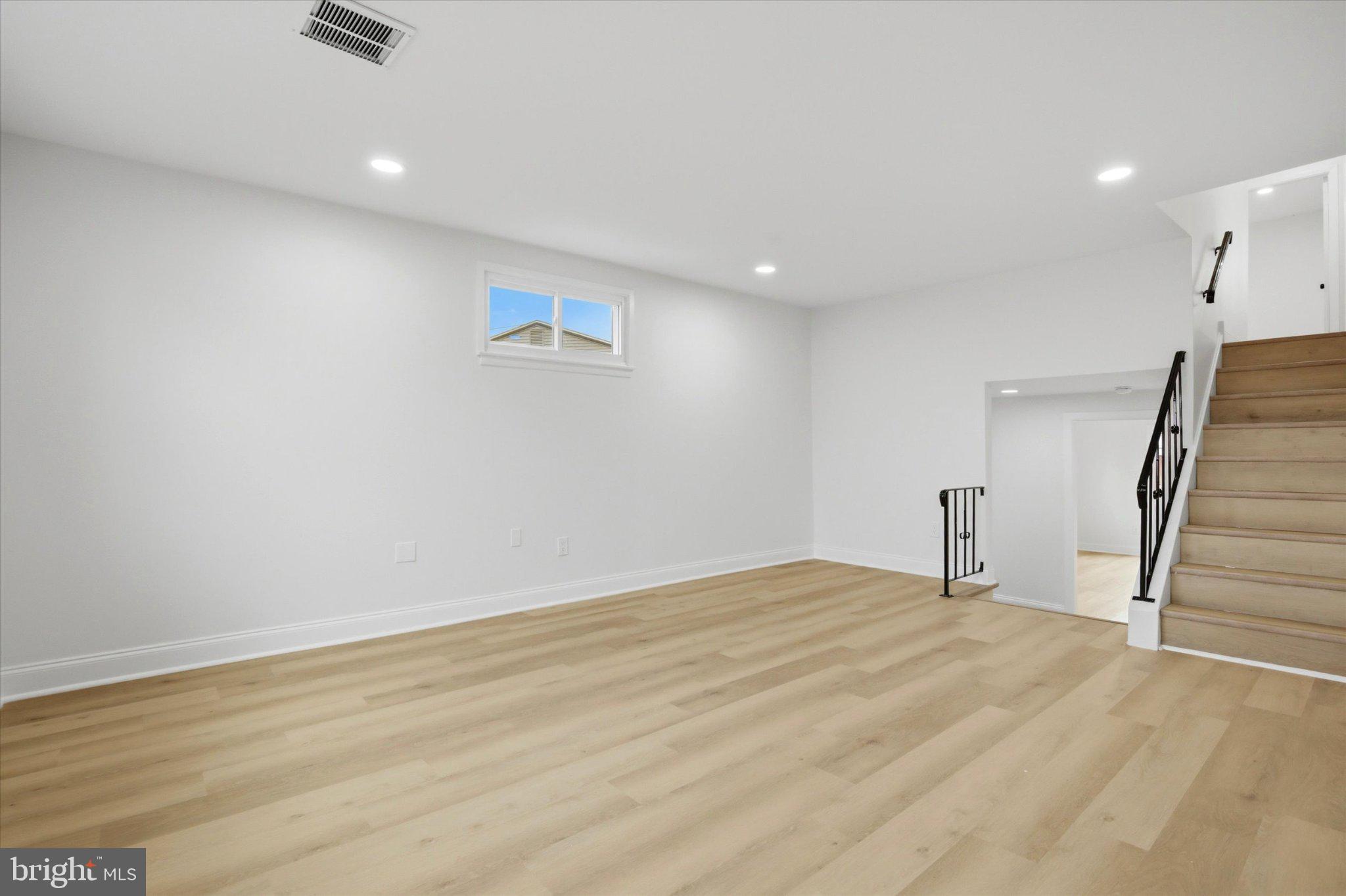 PENN BROOKE GDNS - Residential