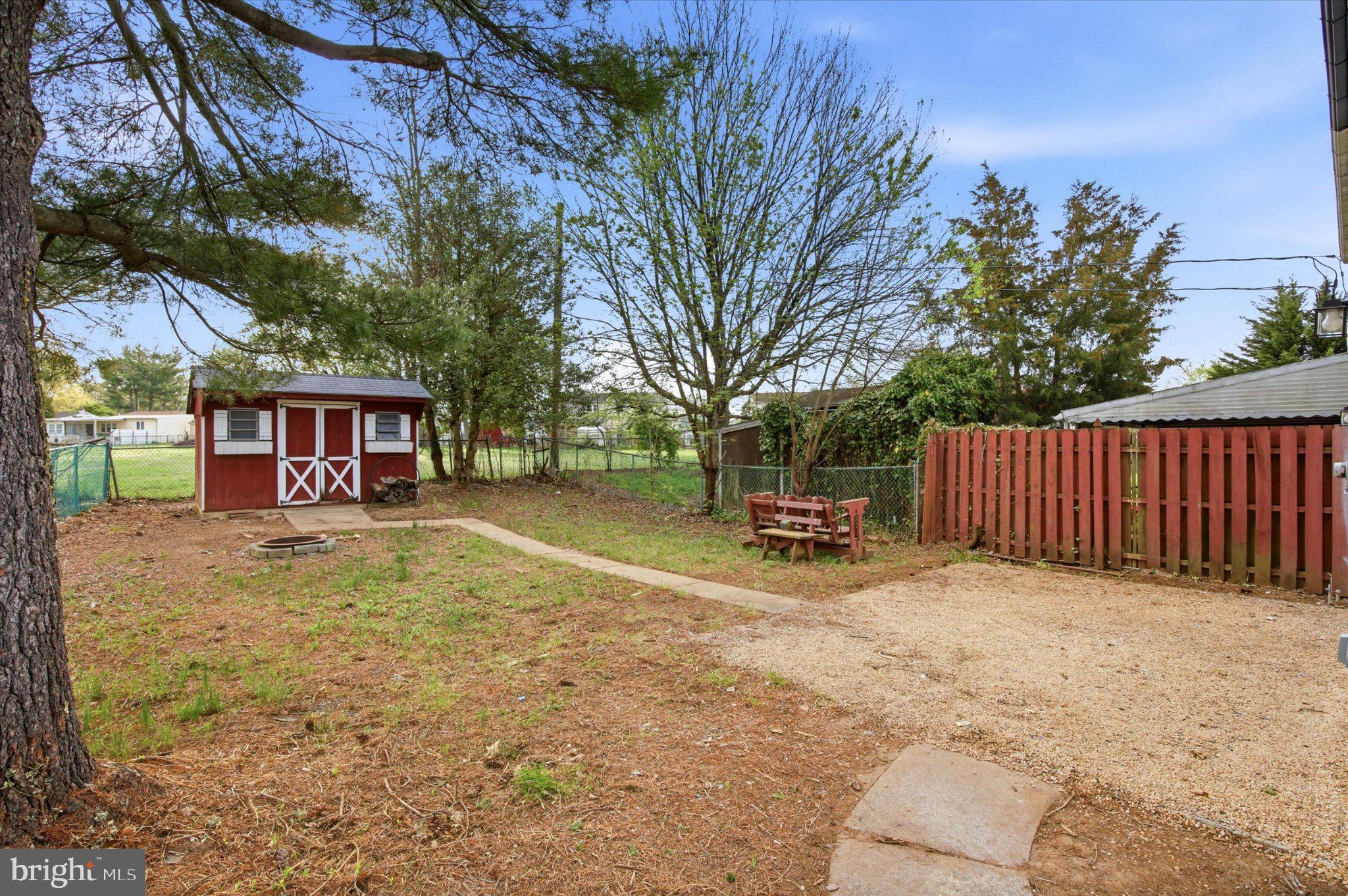 PENN BROOKE GDNS - Residential