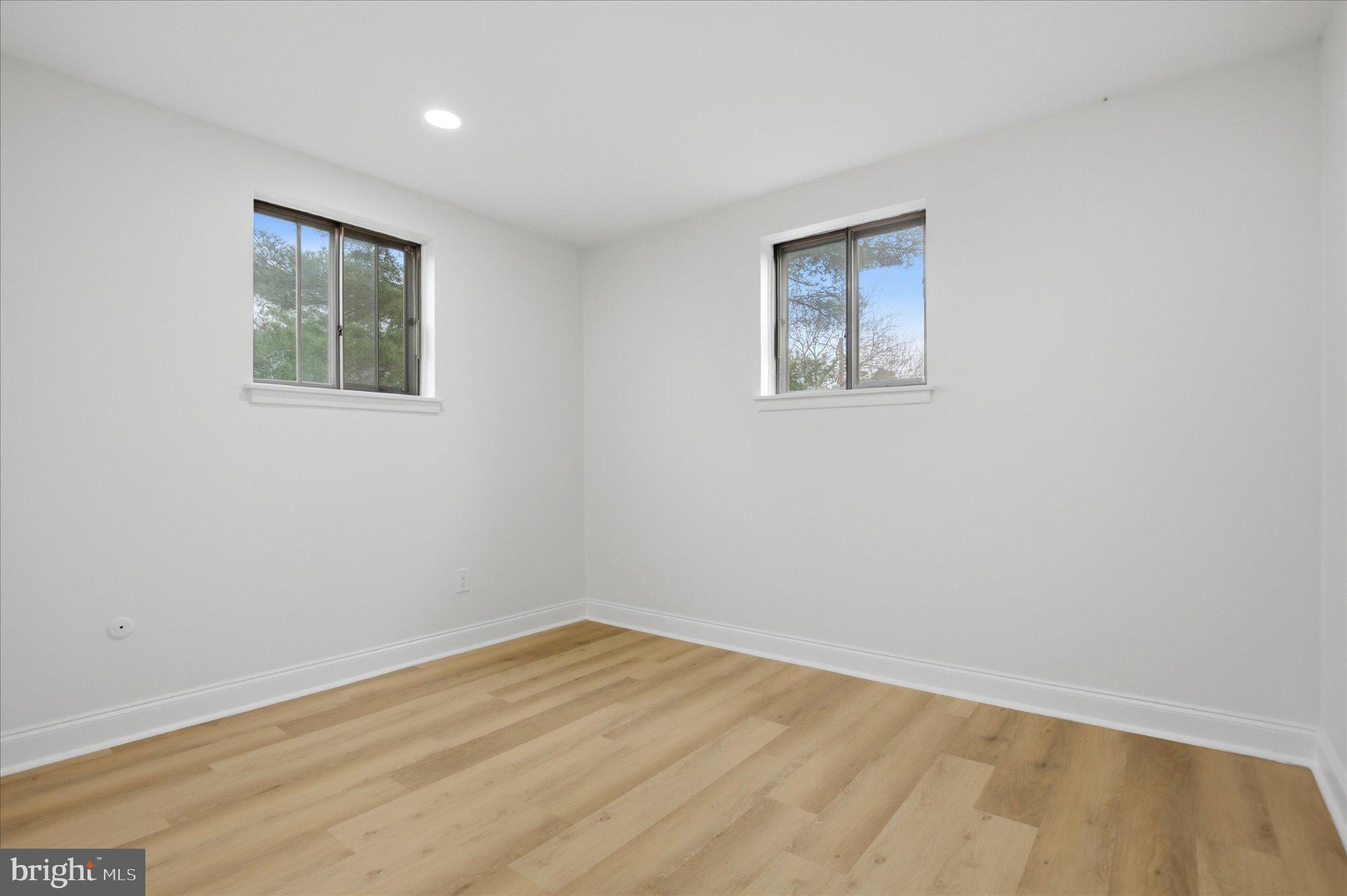 PENN BROOKE GDNS - Residential