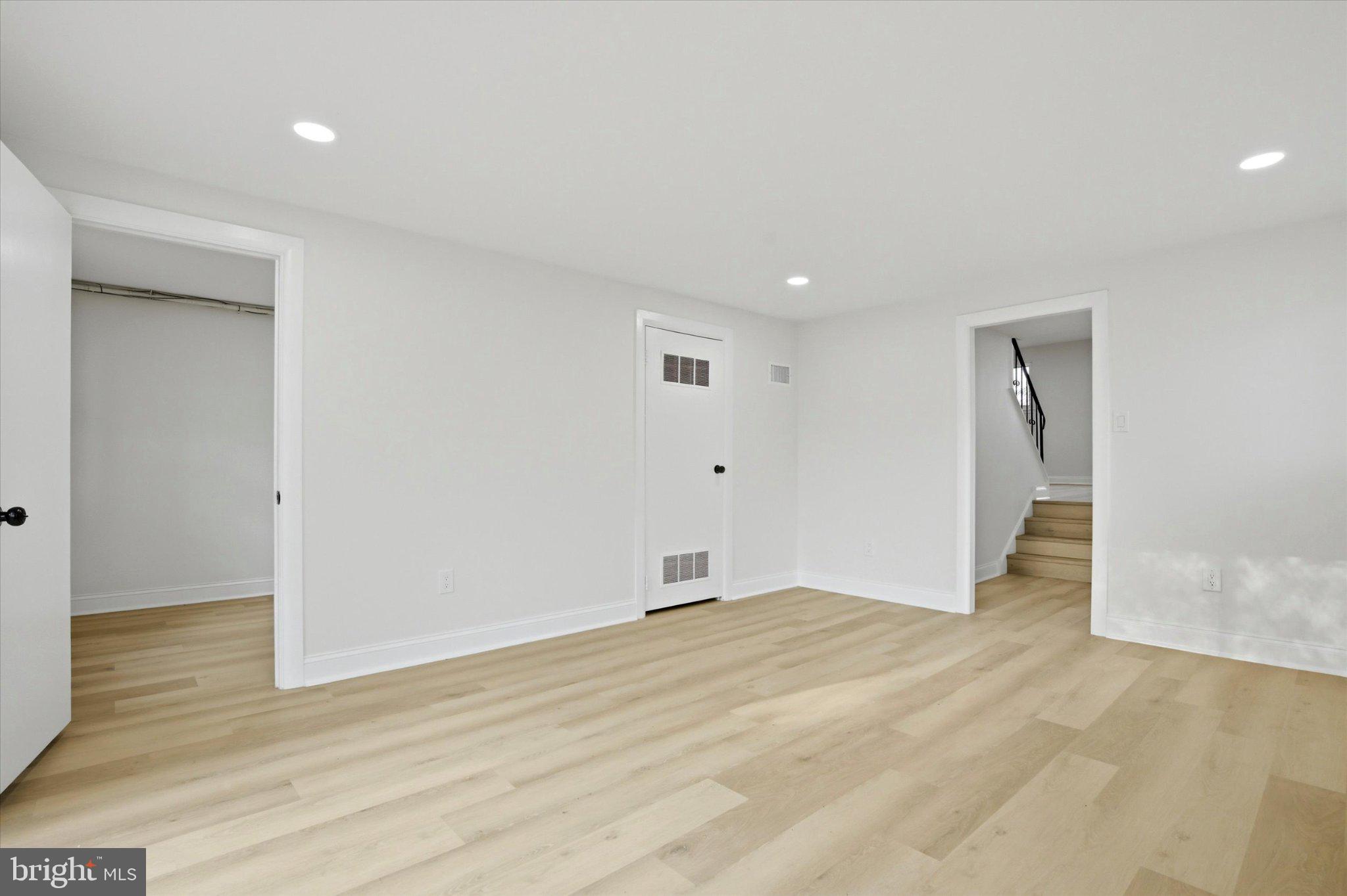 PENN BROOKE GDNS - Residential