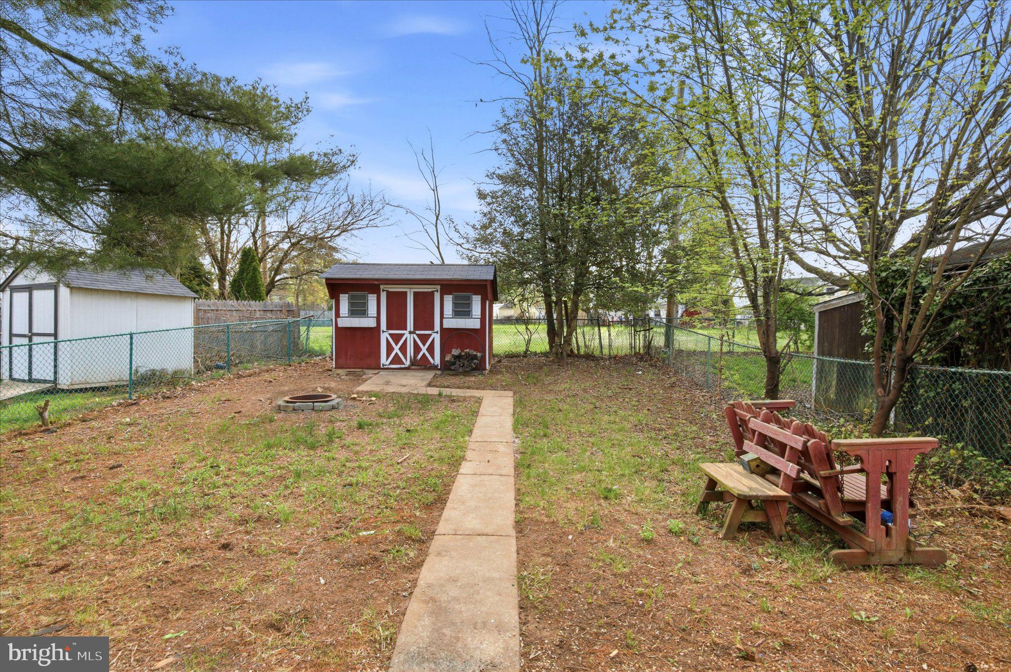 PENN BROOKE GDNS - Residential