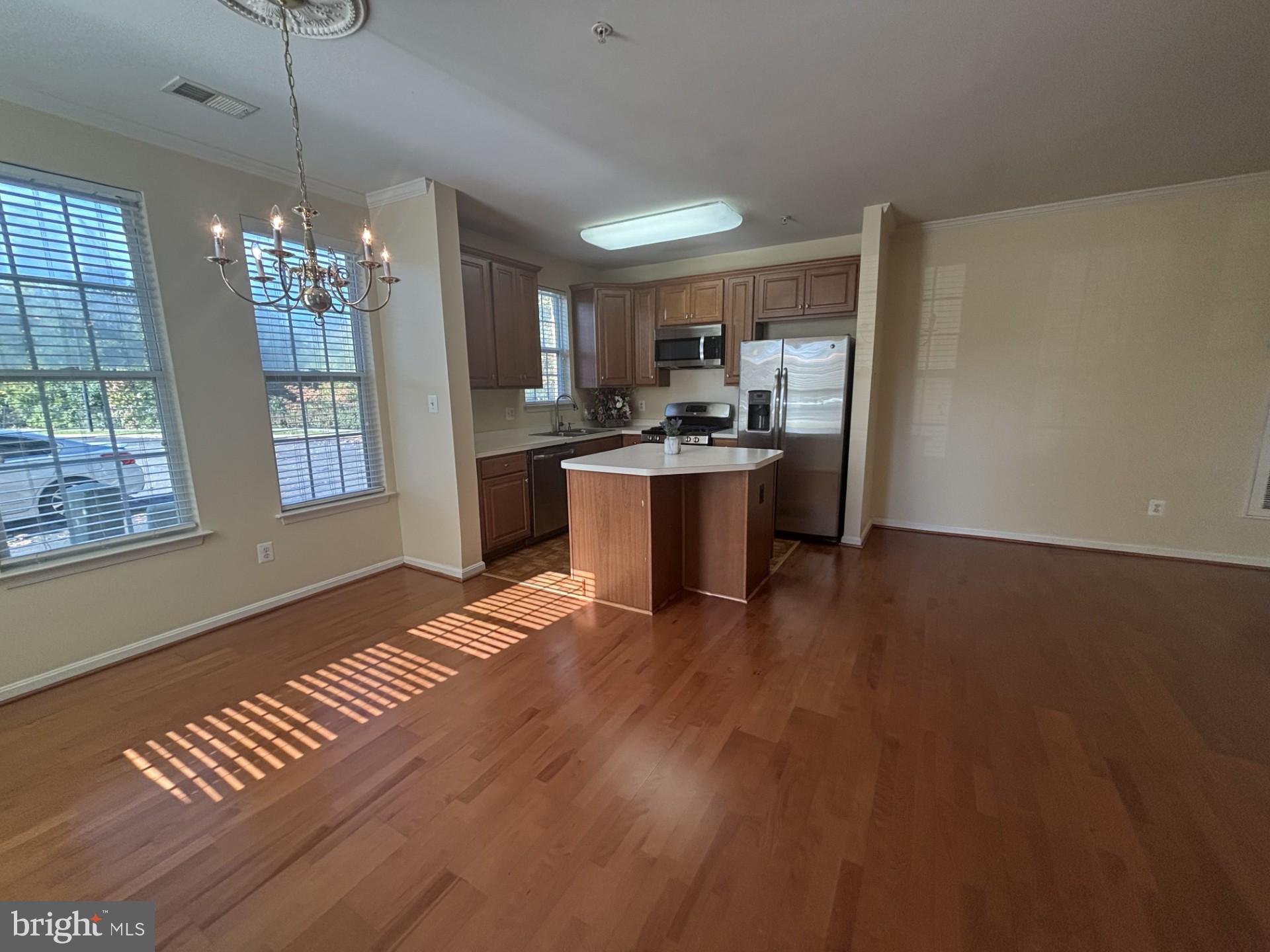 21197 MCFADDEN SQUARE 101
