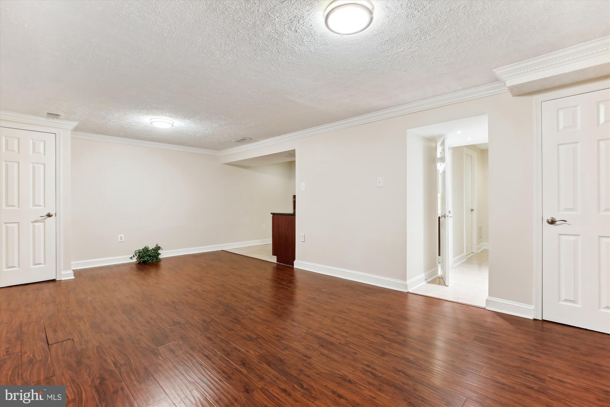 ROCKSHIRE TOWNHOMES - Residential Lease