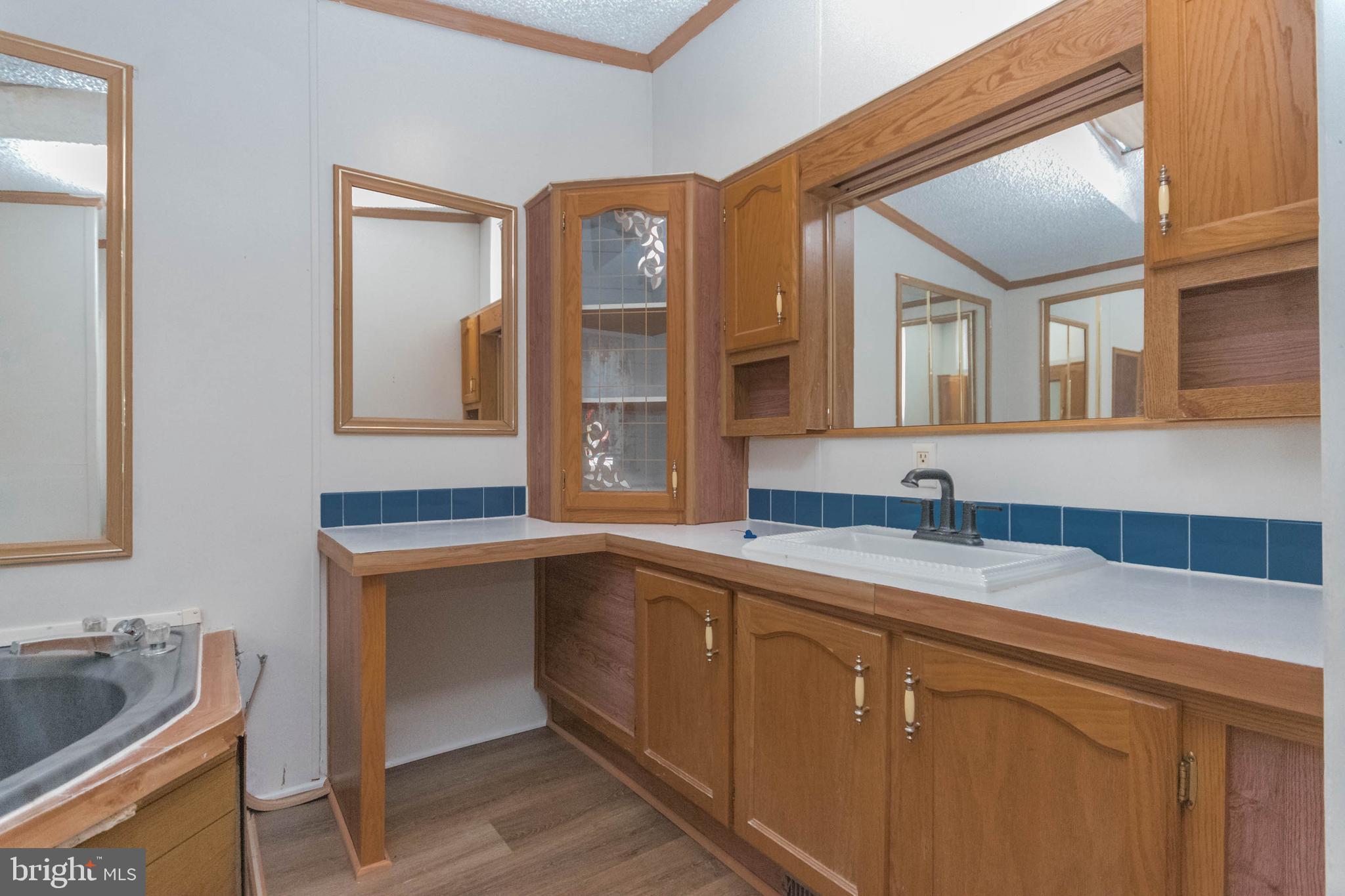 ROYAL CREST ESTATES - Residential