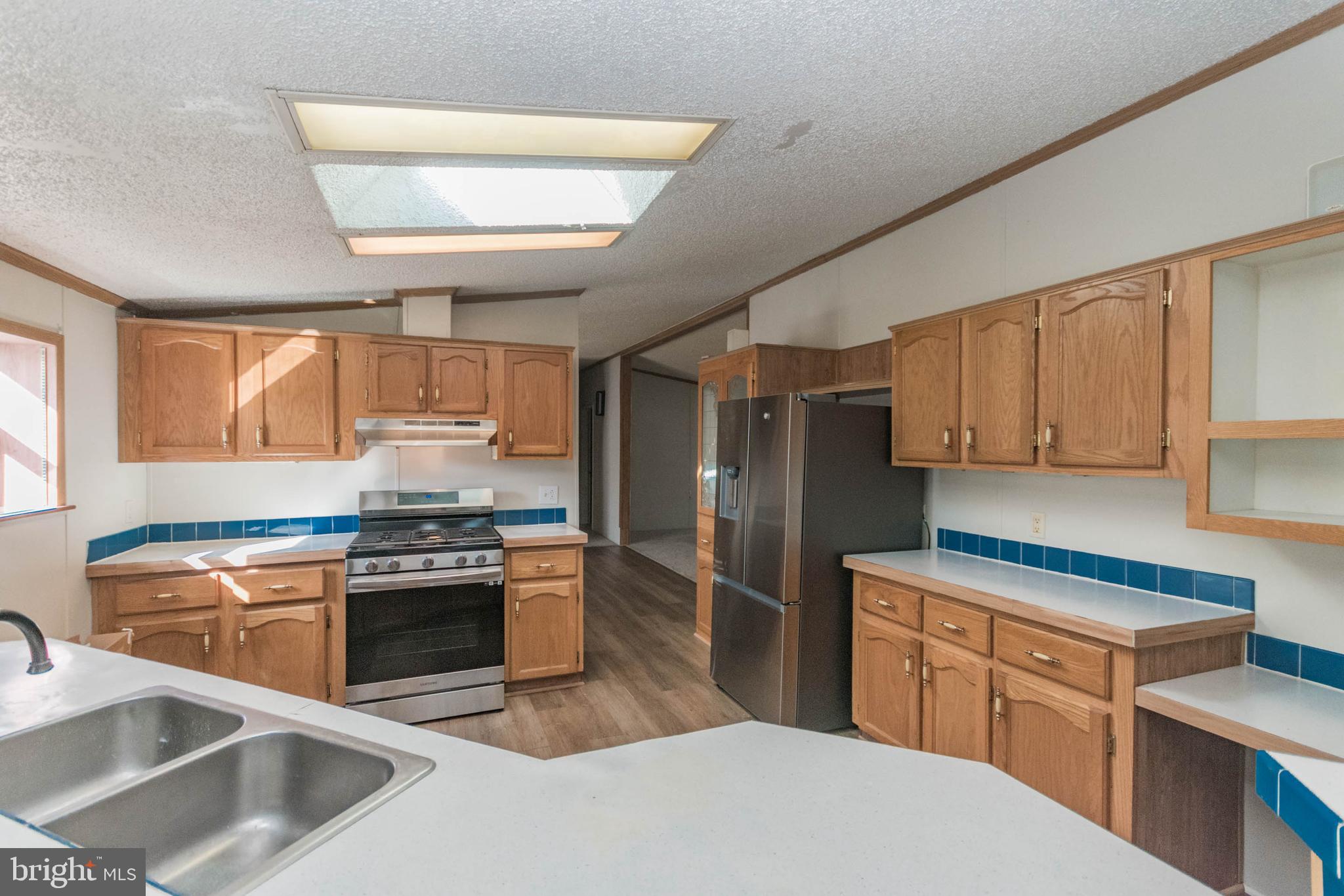 ROYAL CREST ESTATES - Residential