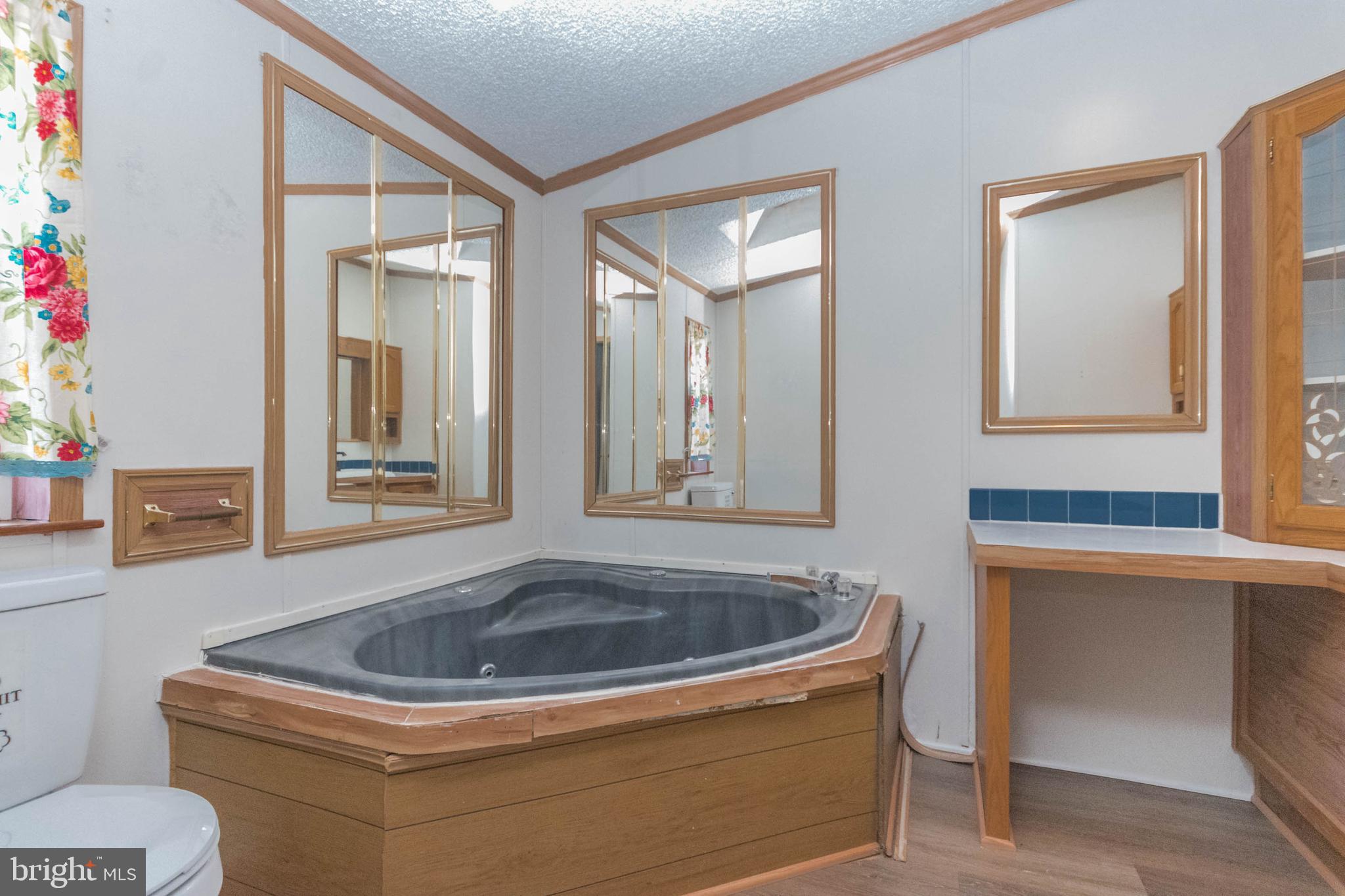 ROYAL CREST ESTATES - Residential