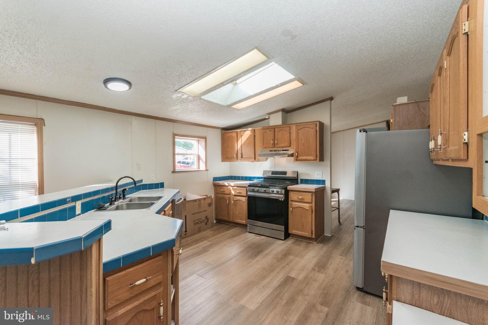 ROYAL CREST ESTATES - Residential