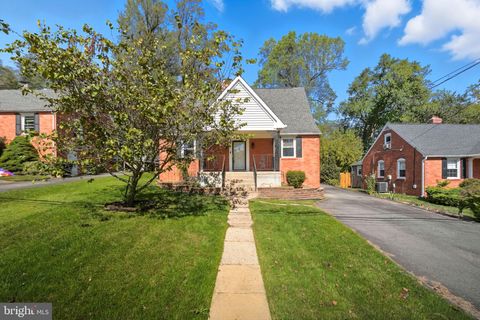 6812 CHESTNUT AVENUE FALLS CHURCH VA 22042