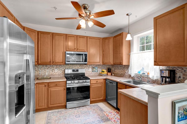 112 TIMBERLAKE DR, EWING, NJ 08618 - Image 950d02bf2d75eb2f7b8e8a440a1cb395/3065380452
