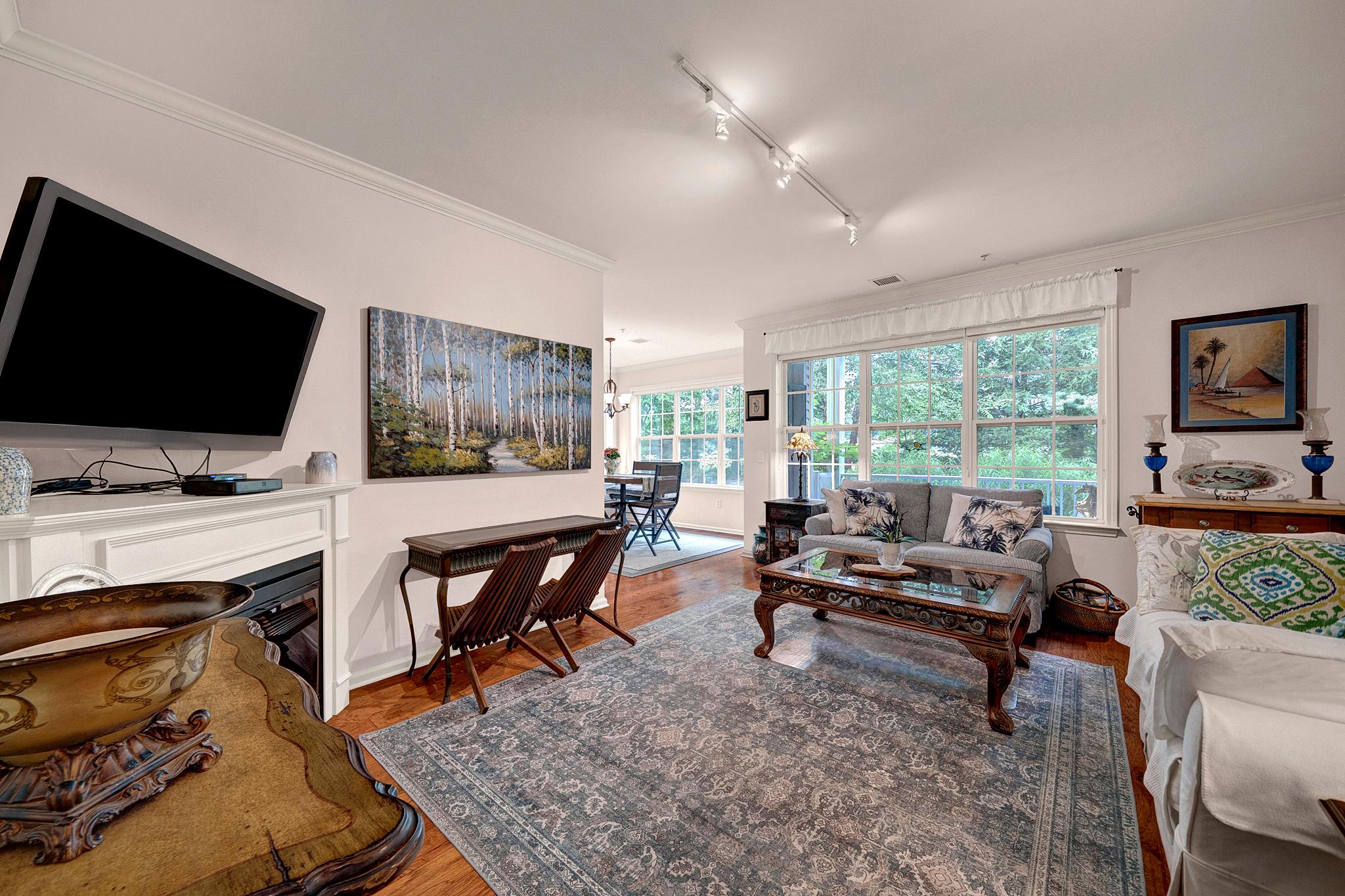 112 TIMBERLAKE DRIVE