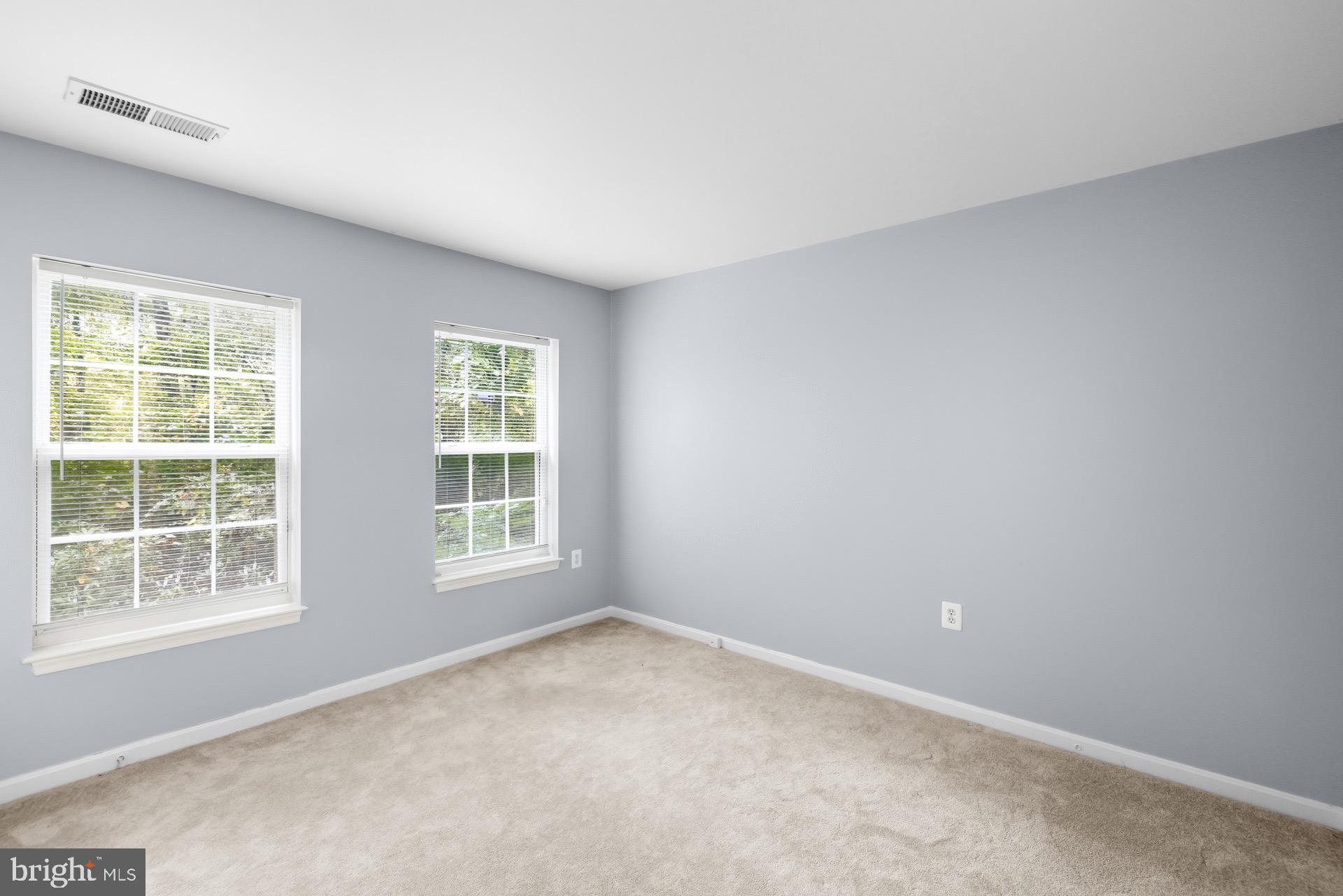 GREENBELT LAKE VILLAGE - Residential Lease