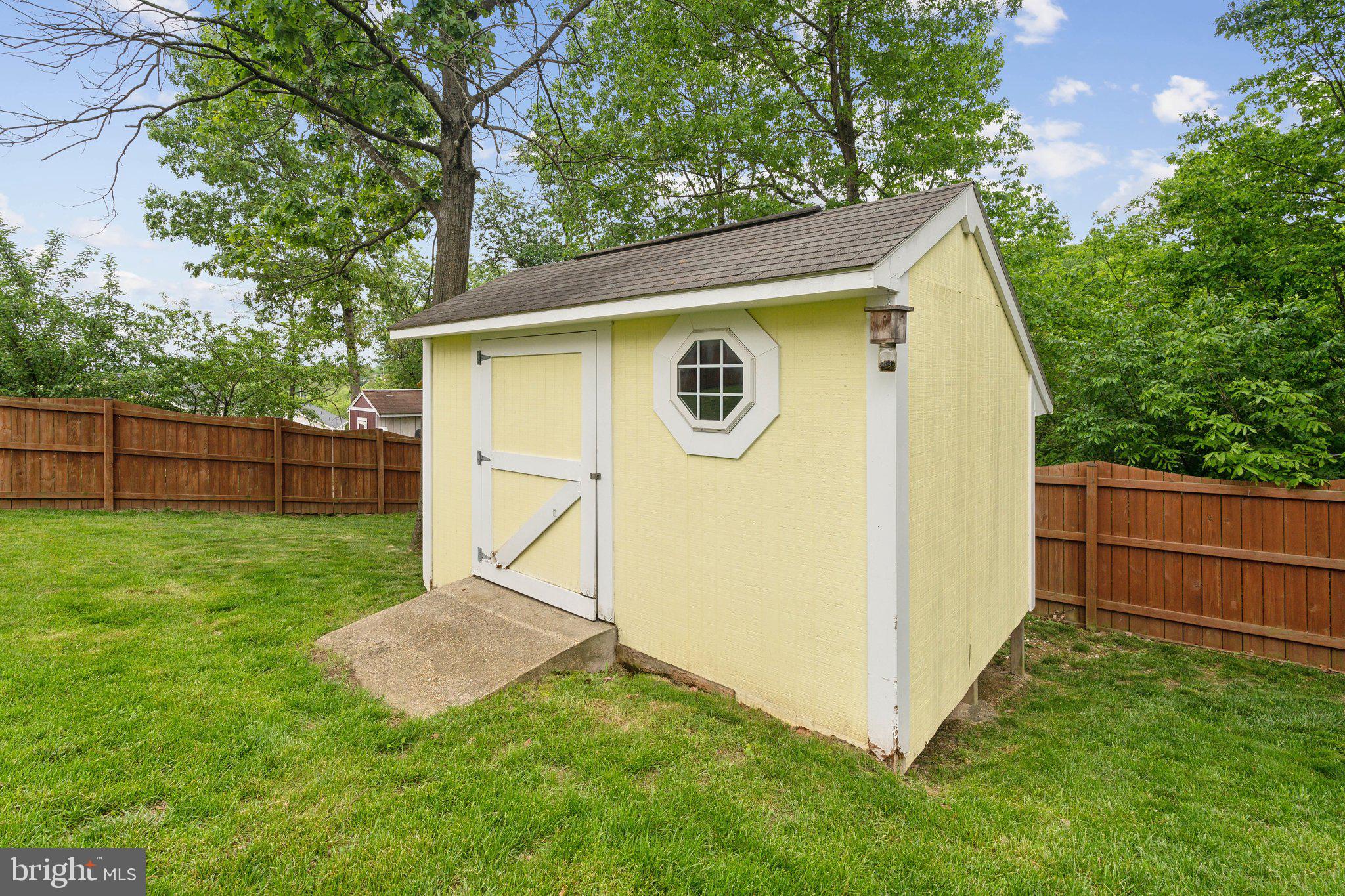 HILL VALLEY - Residential