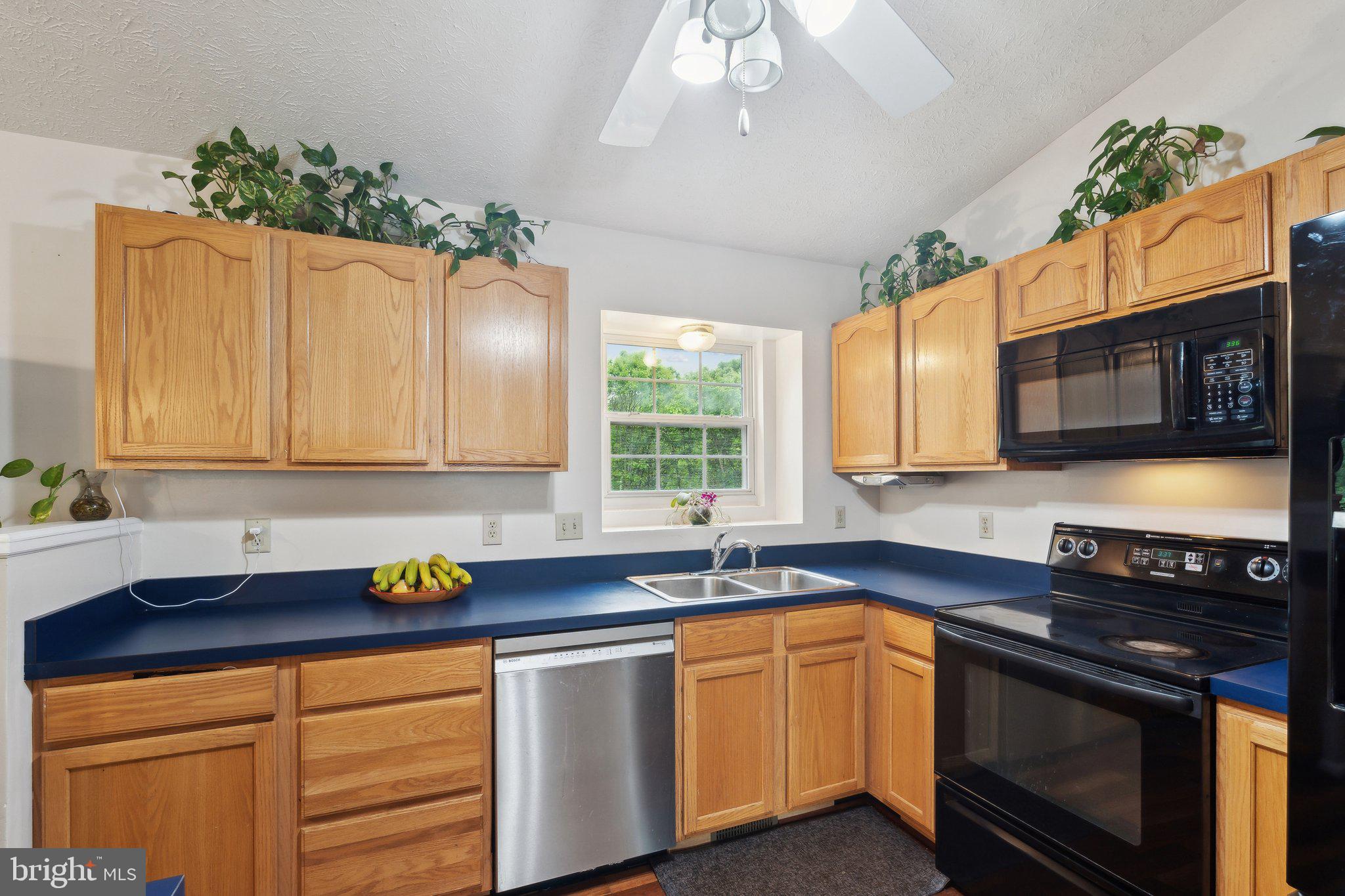 HILL VALLEY - Residential