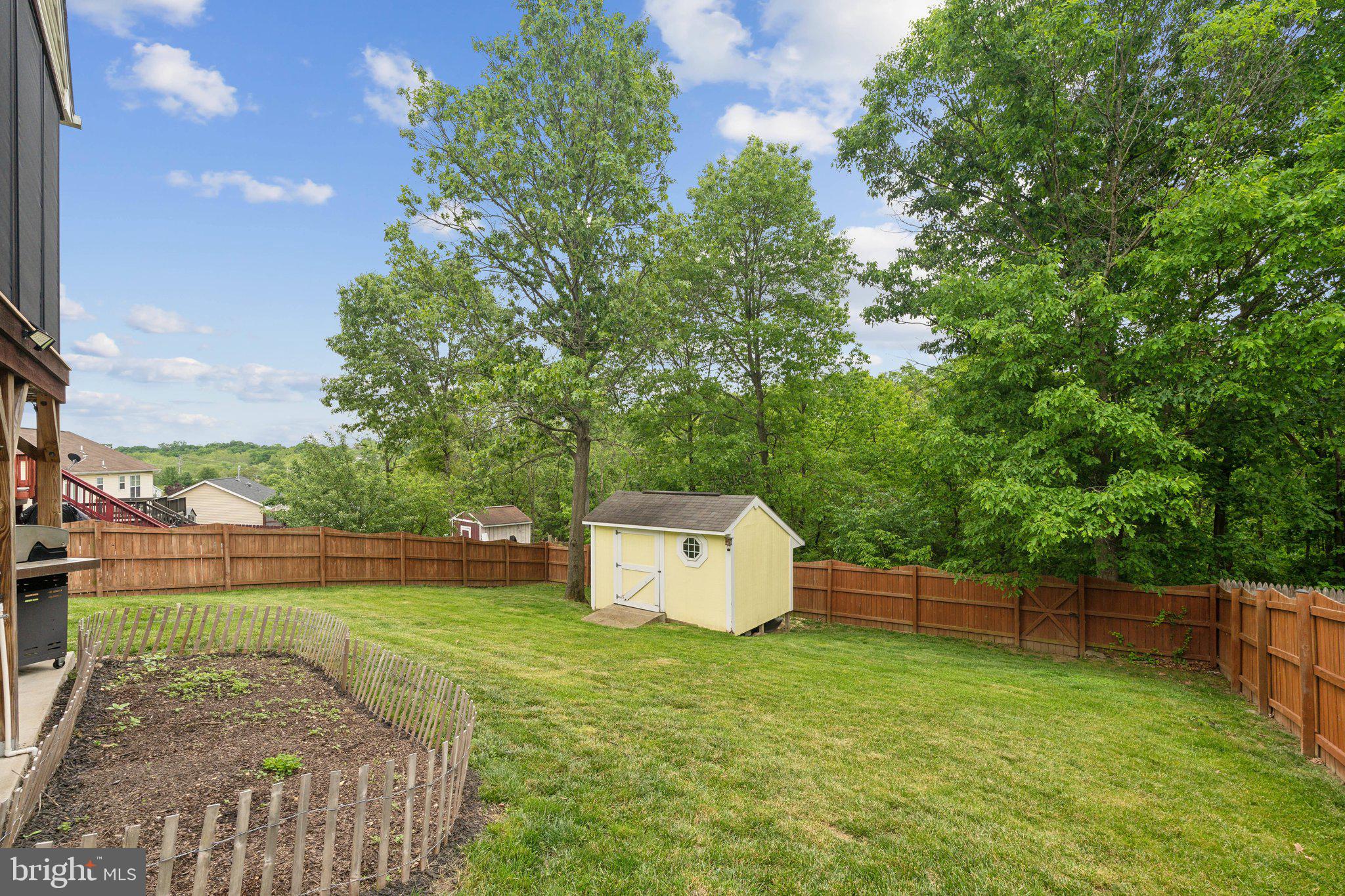 HILL VALLEY - Residential