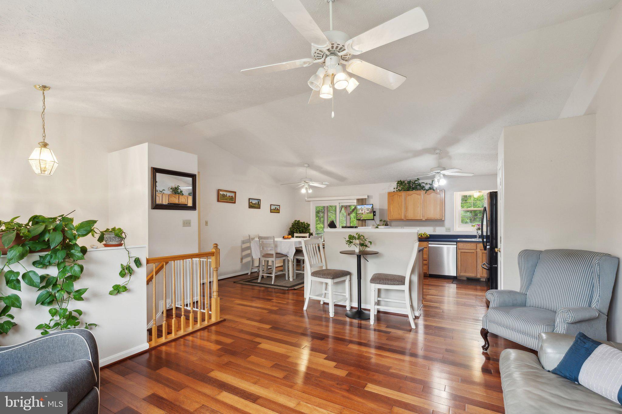 HILL VALLEY - Residential