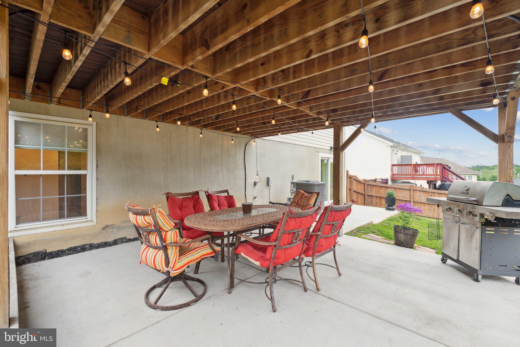 HILL VALLEY - Residential