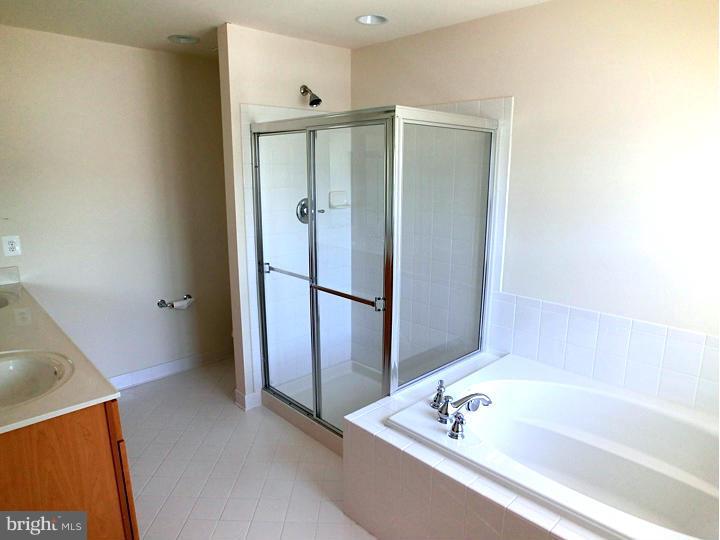 POPLAR RUN - Residential