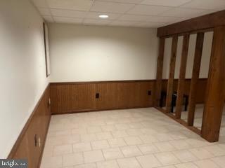 VILLAGE KNOLL - Residential