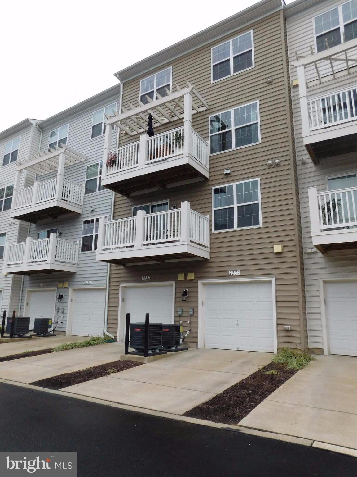 POTOMAC CLUB - Residential