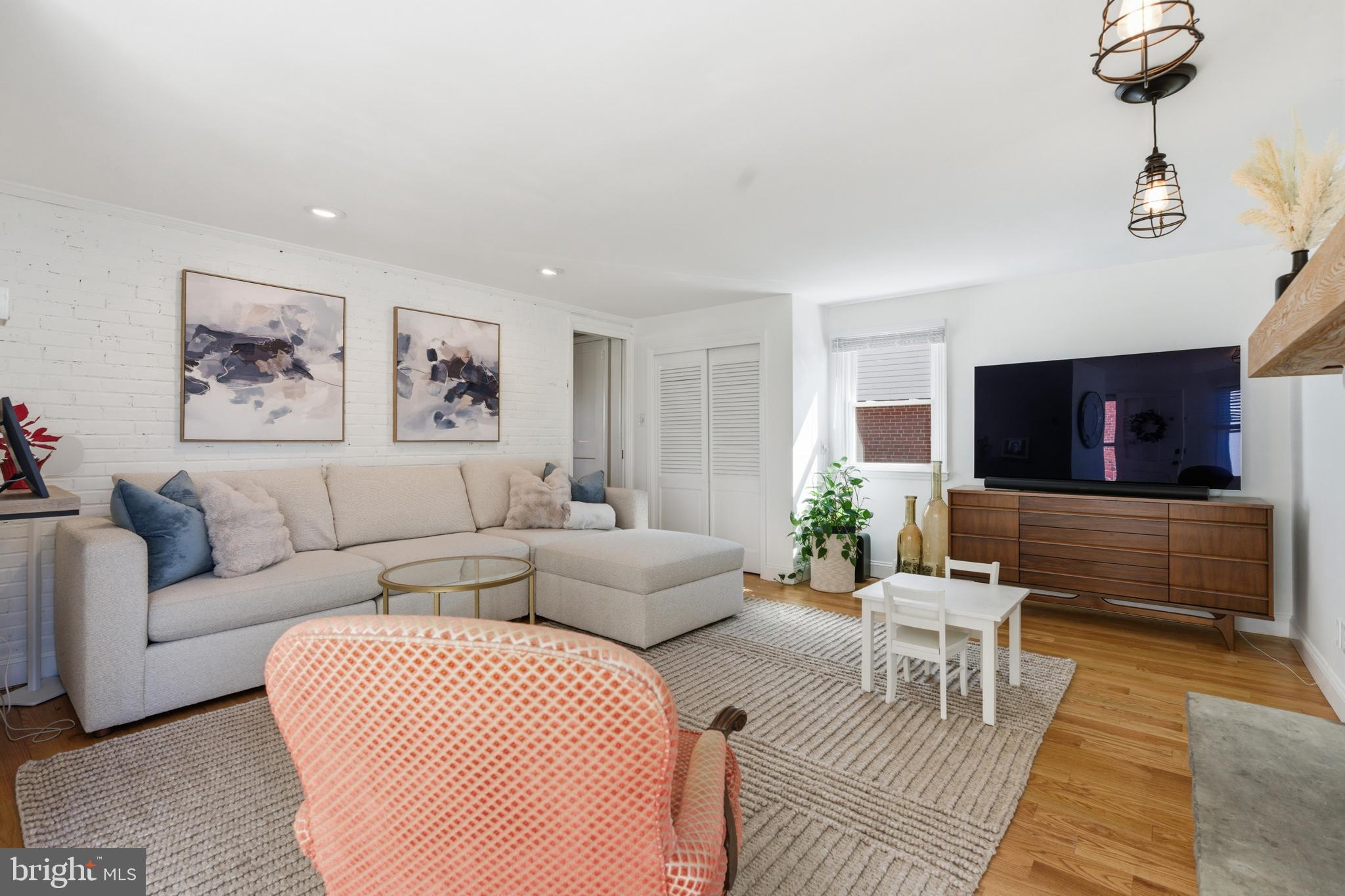 CHATHAM PARK - Residential