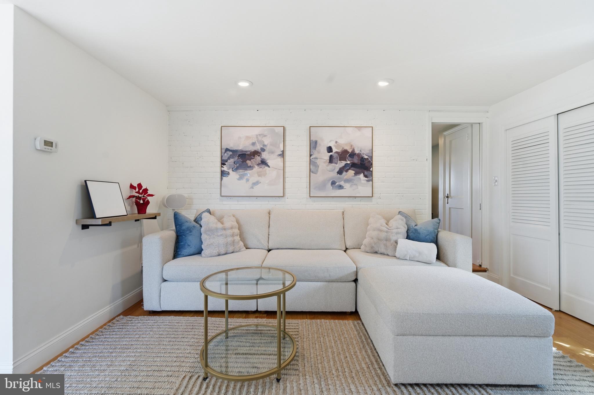 CHATHAM PARK - Residential