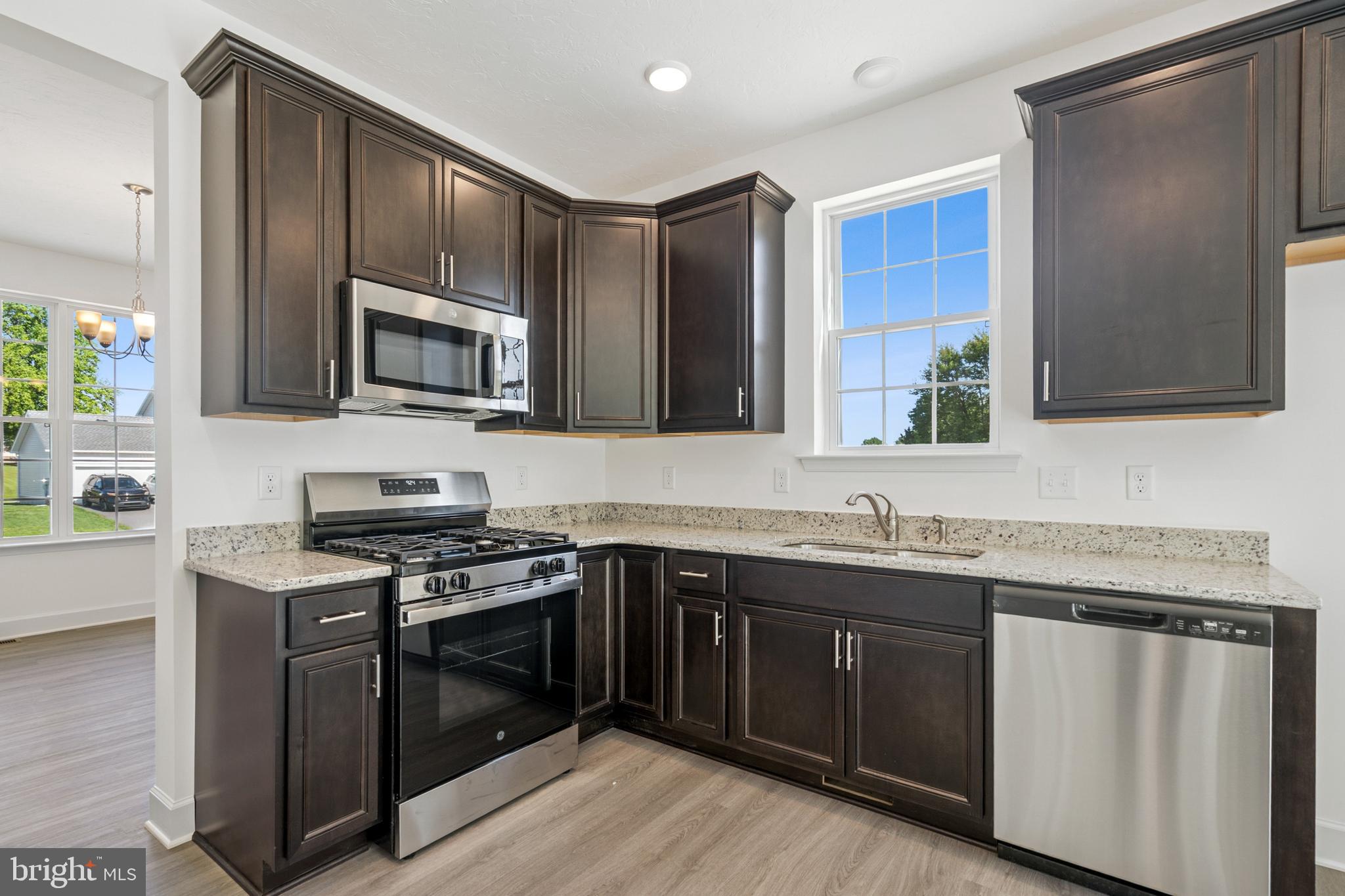 CUMBERLAND VILLAGE - Residential