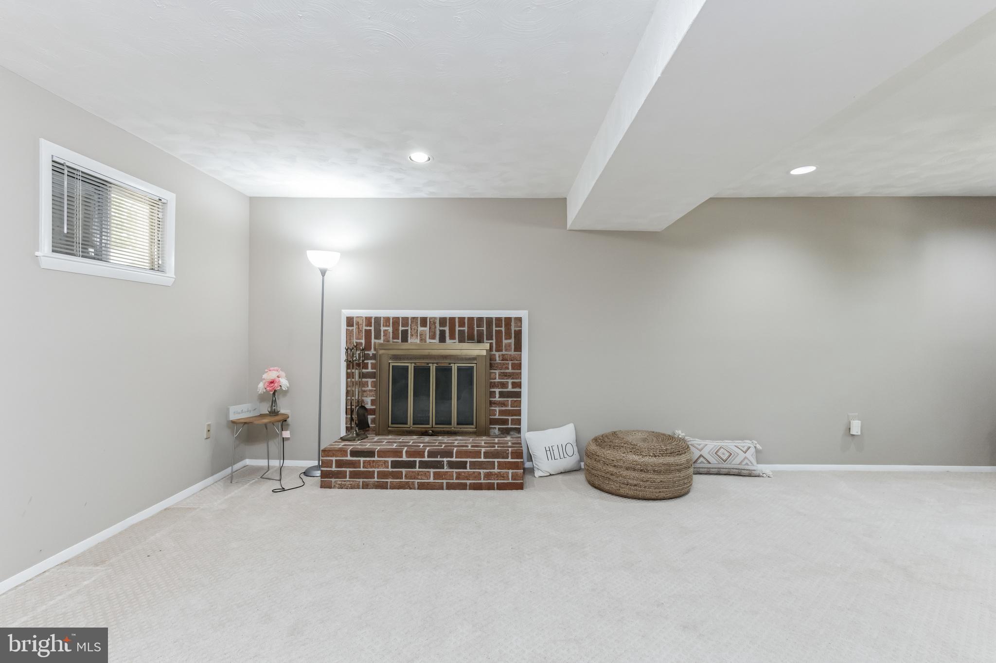 FLOWER HILL - Residential