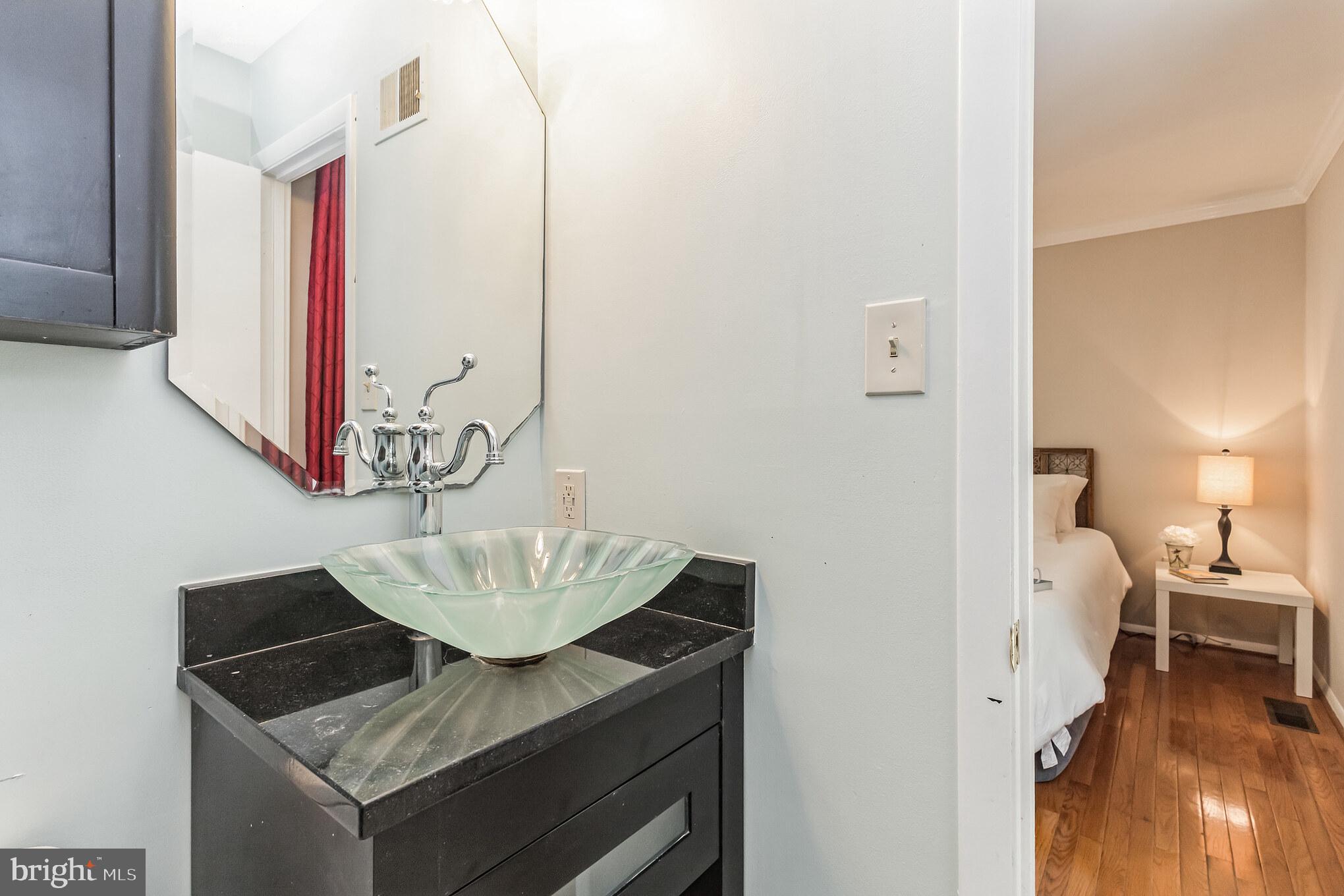 FLOWER HILL - Residential